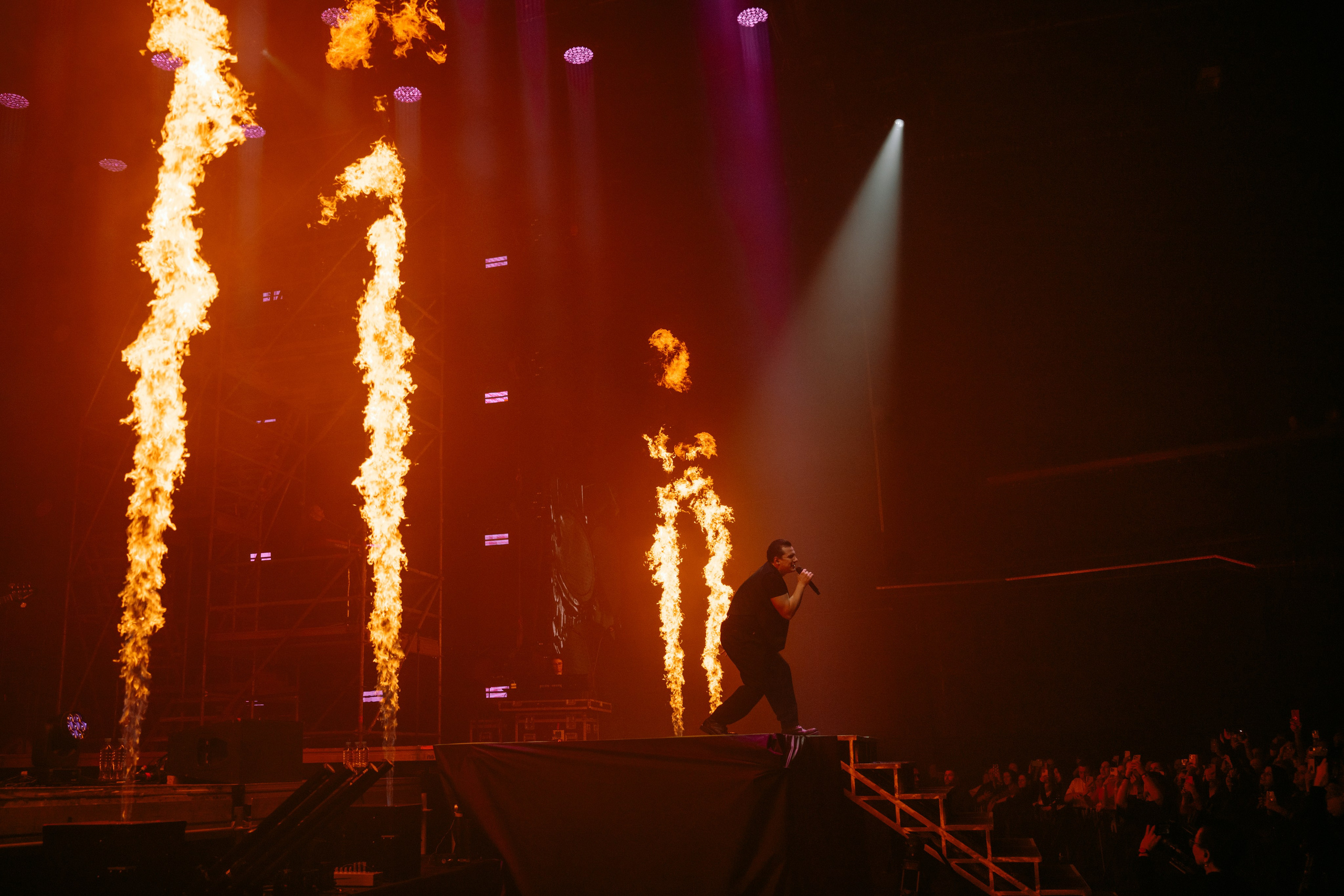 NЮ. РЕПОРТАЖНЫЙ И БИЗНЕС ФОТОГРАФ В МОСКВЕ, ЕГОР НИКОЛАЕВ