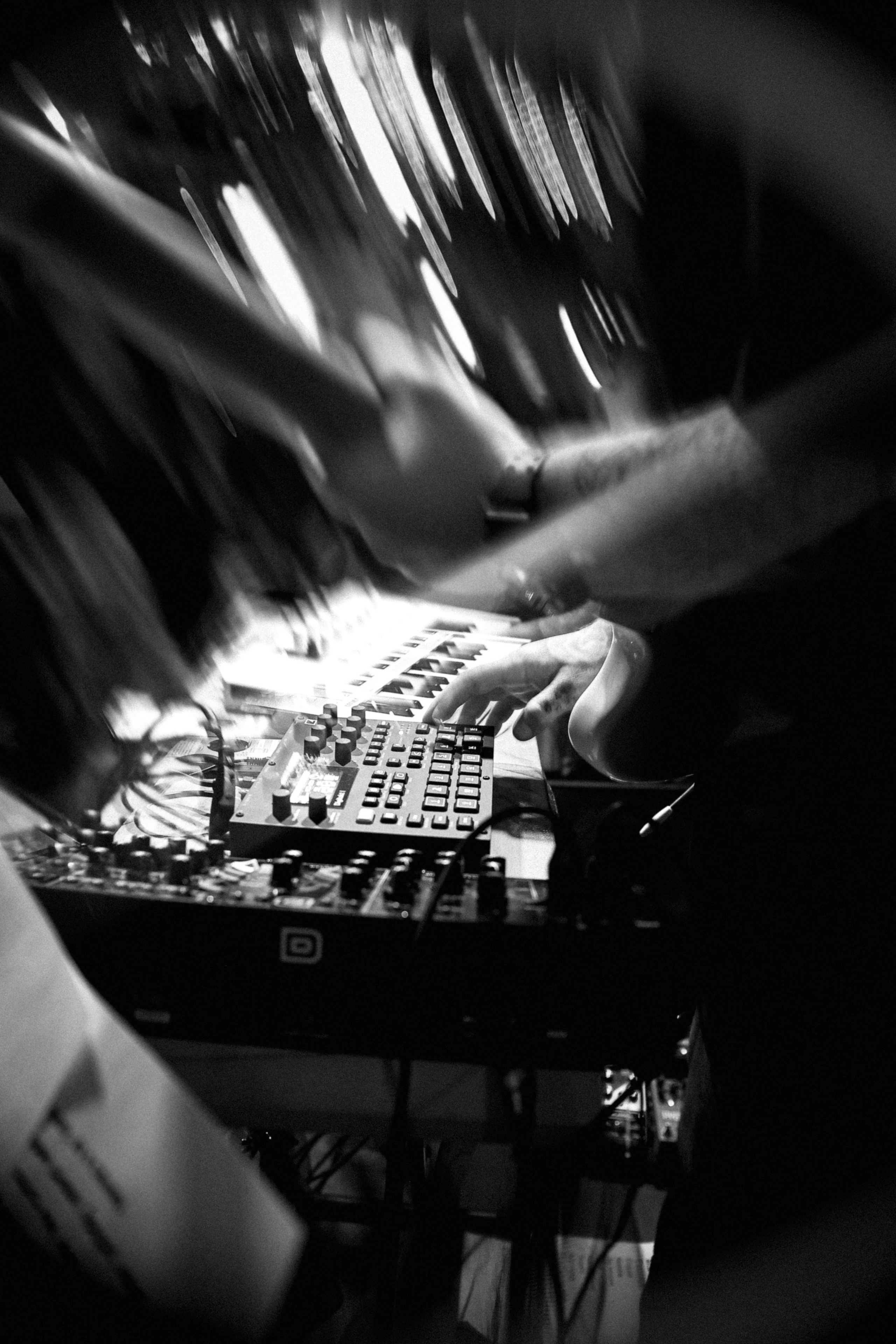 Витя Скорбенко (16 тонн)