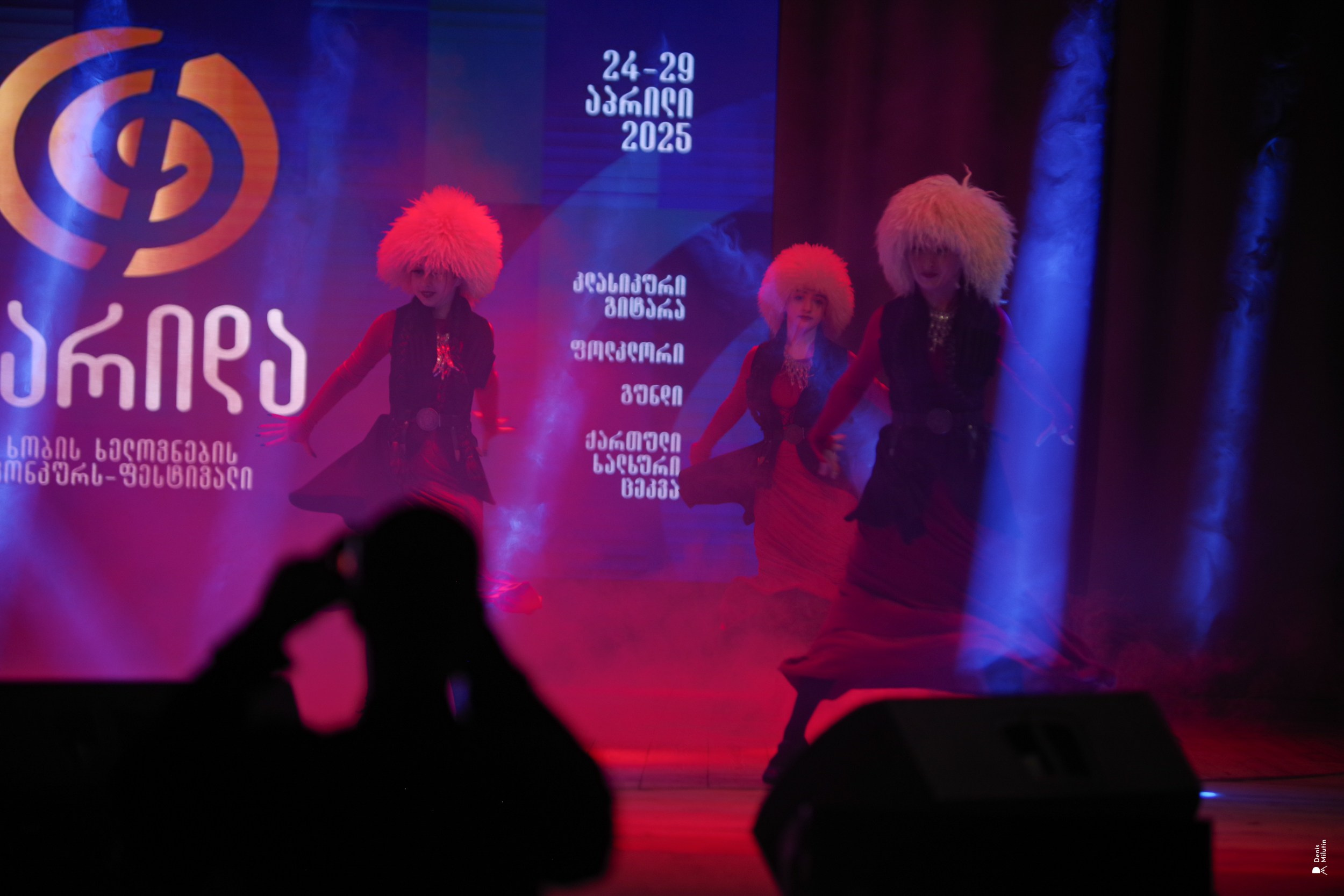 Танцы в Хоби. Портретный фотограф Денис Милютин