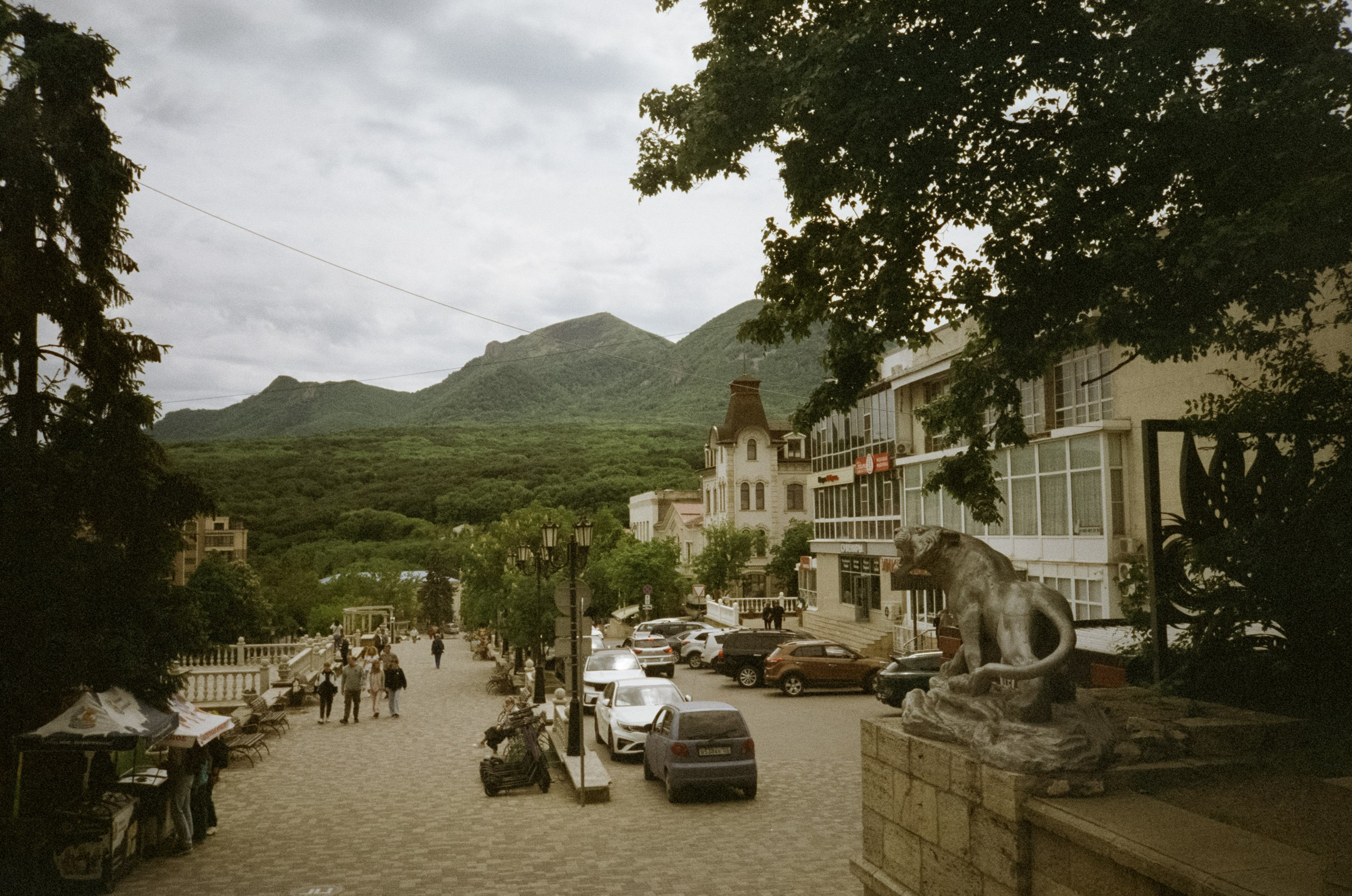 Лермонтовская скала в Кисловодске. Железноводск и Пушкинская галерея. Фотограф-документалист Мария Осокина