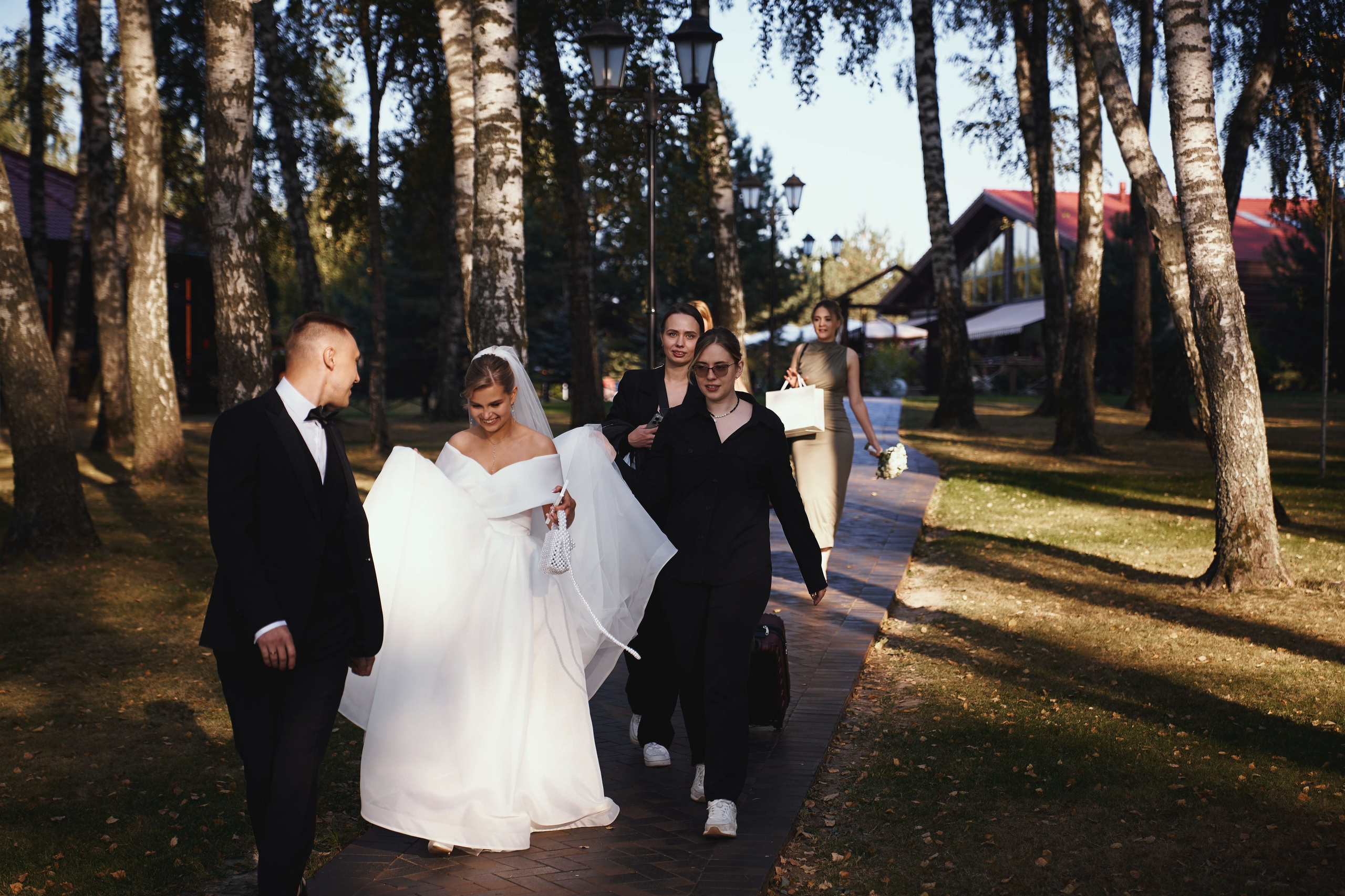Свадьба Николая и Ирины в Золотом сазане, большая беседка