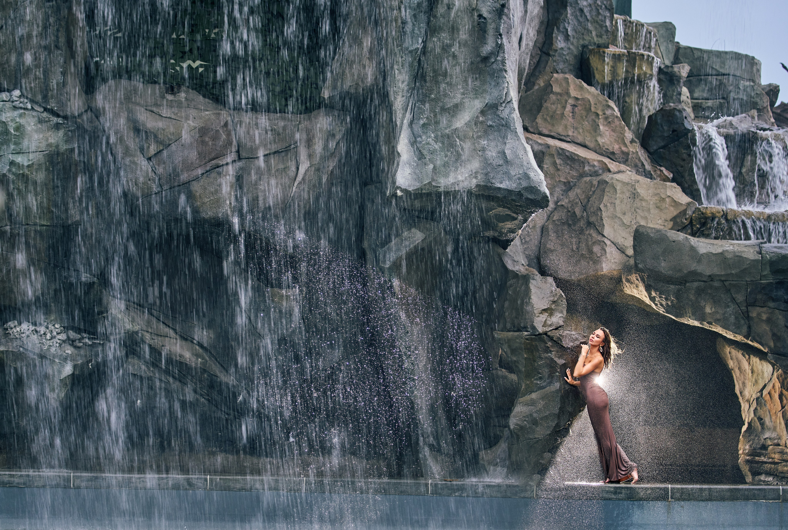 Водопад в Замке Гарибальди. Фотограф Батурин Денис — Фотосессия в Замке Гарибальди