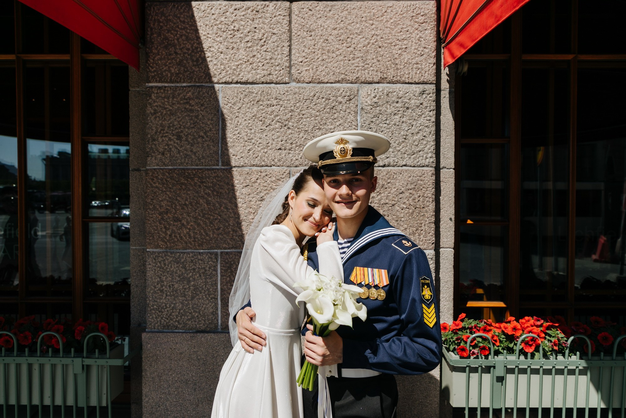 фотограф на свадьбу в спб, дворец бракосочетания в спб, подать документы для регистрации брака, загс петербурга петергоф, свадебный фотограф в спб, букет для невесты купить, костюм на свадьбу выбрать где спб, аренда машины на свадьбу