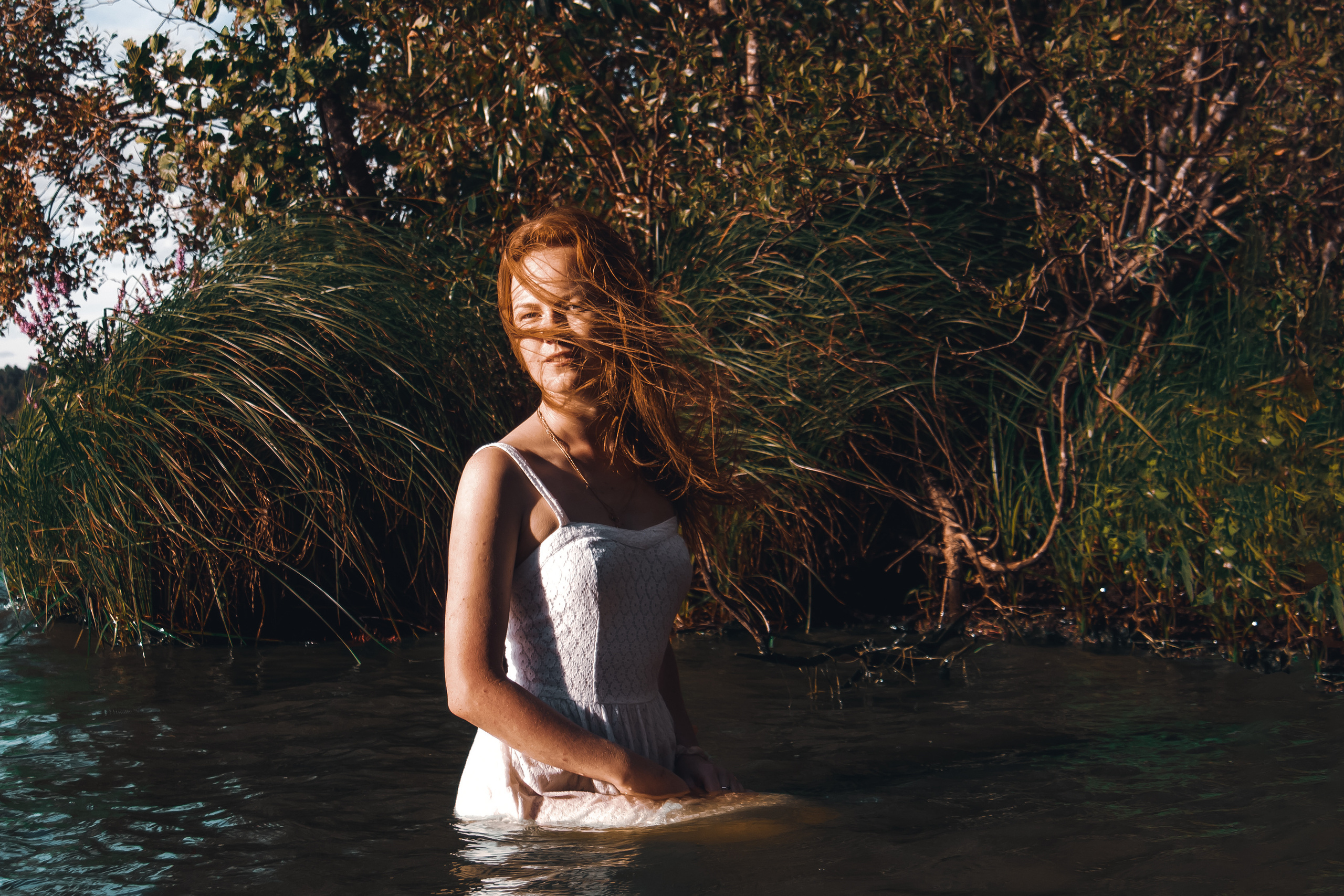 Фотосессия в воде Лен. обл. Портретный фотограф в Санкт-Петербурге Анастасия Епифанова