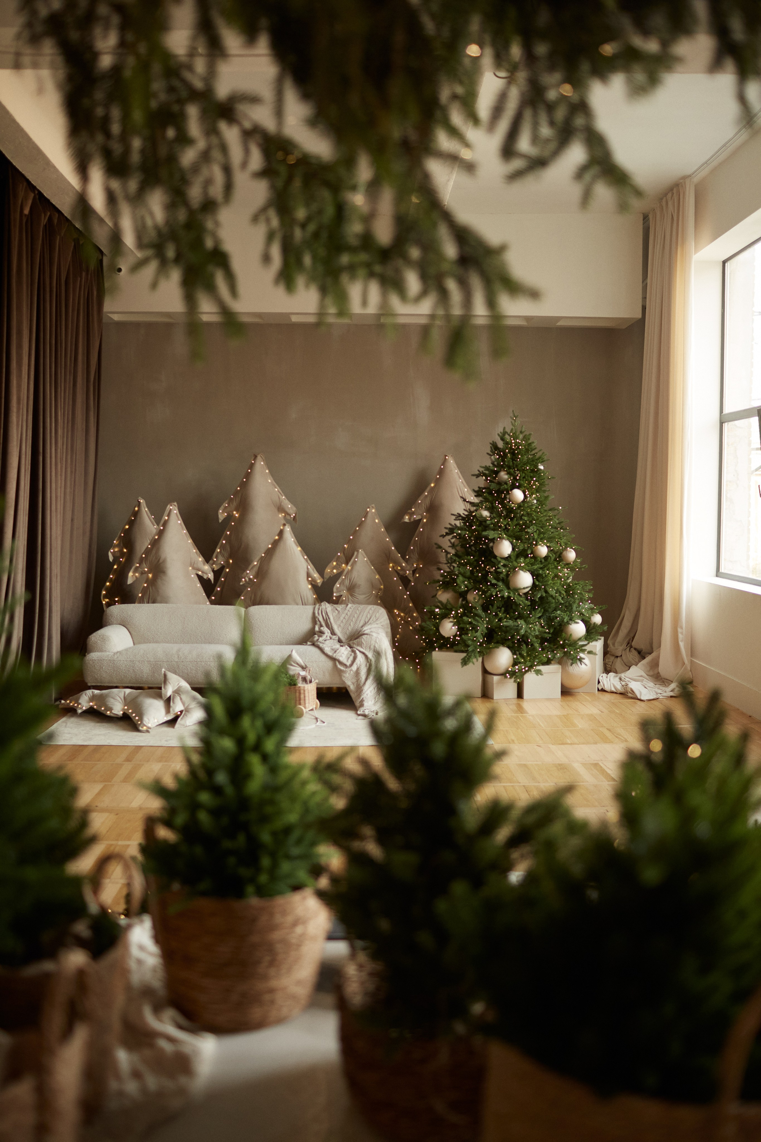 Новогодний интерьер фотостудии «Паркет», город Краснодар. Семейный и детский фотограф в Краснодаре Анна Трашкова