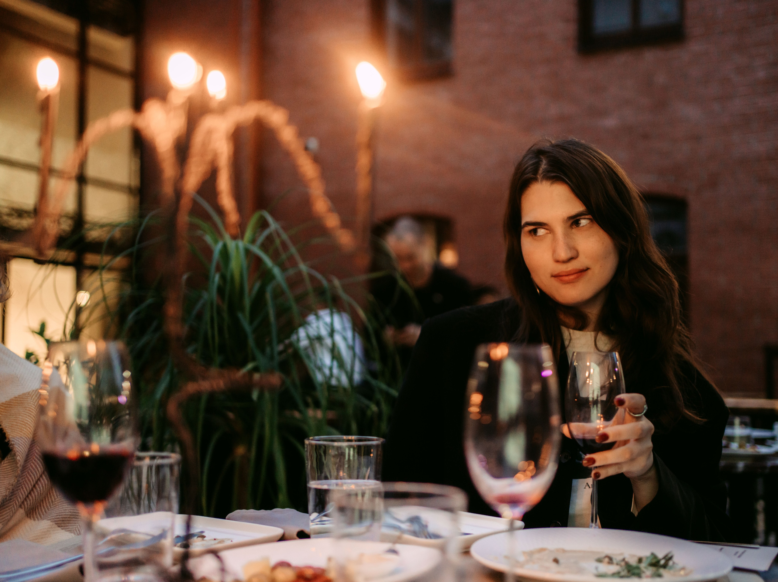 Казань глазами инженера. Винный вечер / 2025. Саша Копылов, фотограф в Казани