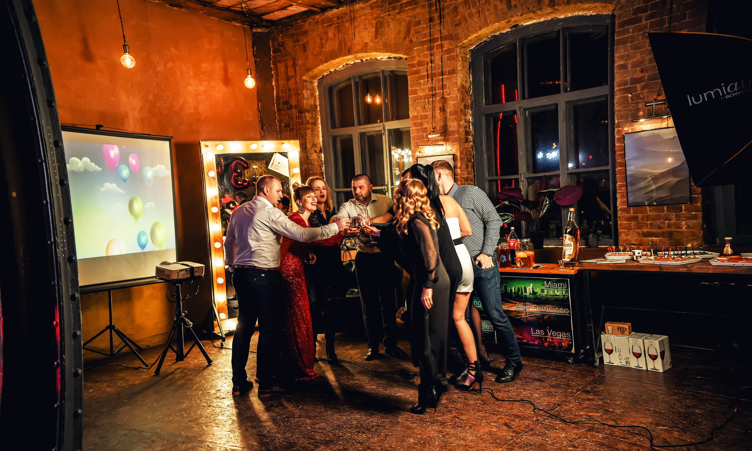 Тематическая вечеринка на юбилей 35 лет. Свадебный, семейный, детский, контент фотограф в Омске Максим Ильин