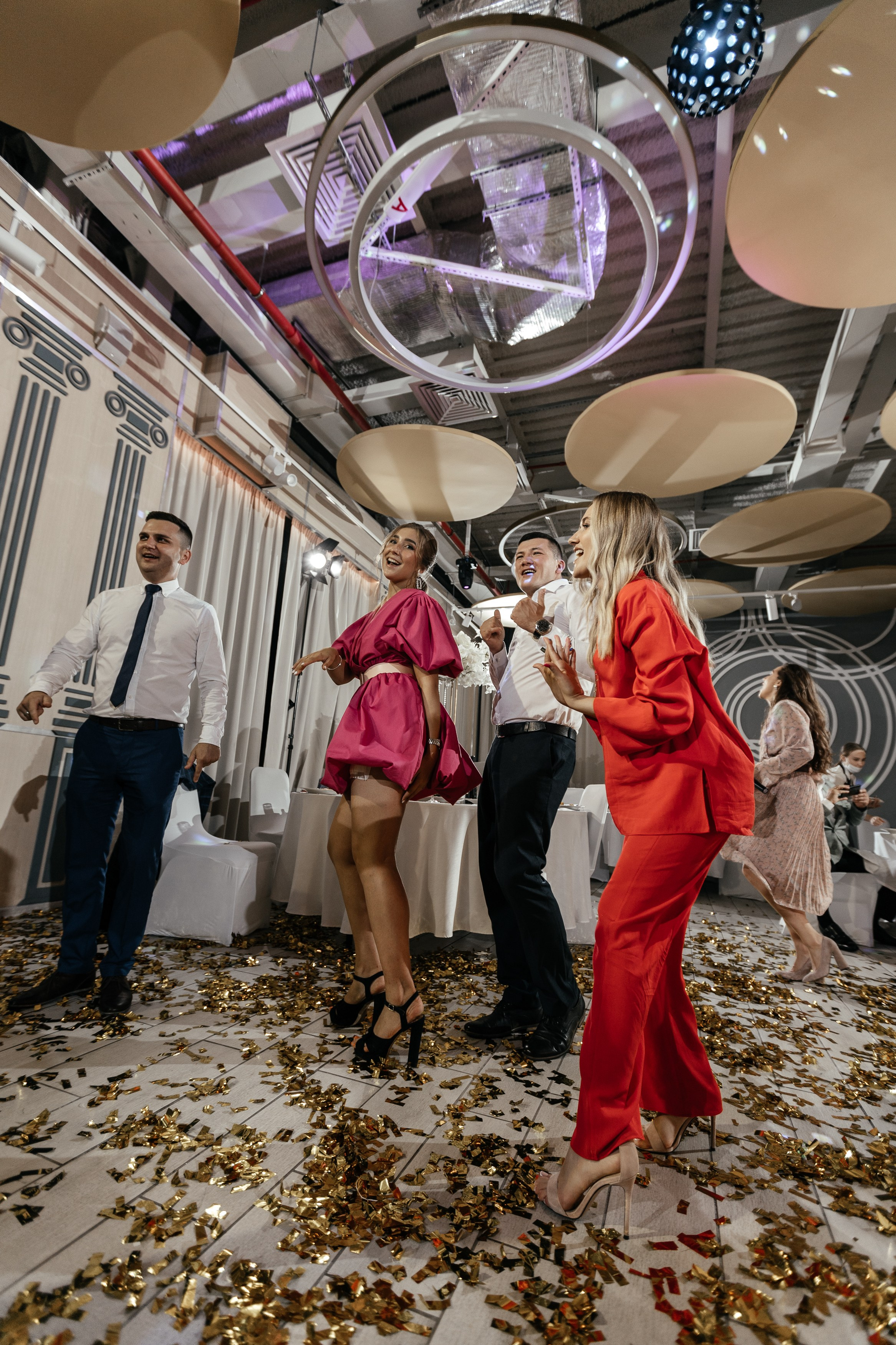 Свадебный фотограф Уфа — Руслан ГабдлисламовЖивые эмоции, красивые кадры, воспоминания на всю жизнь.Работаю по всей Республике Башкортоста. Свадебный фотограф Уфа Руслан Габдлисламов