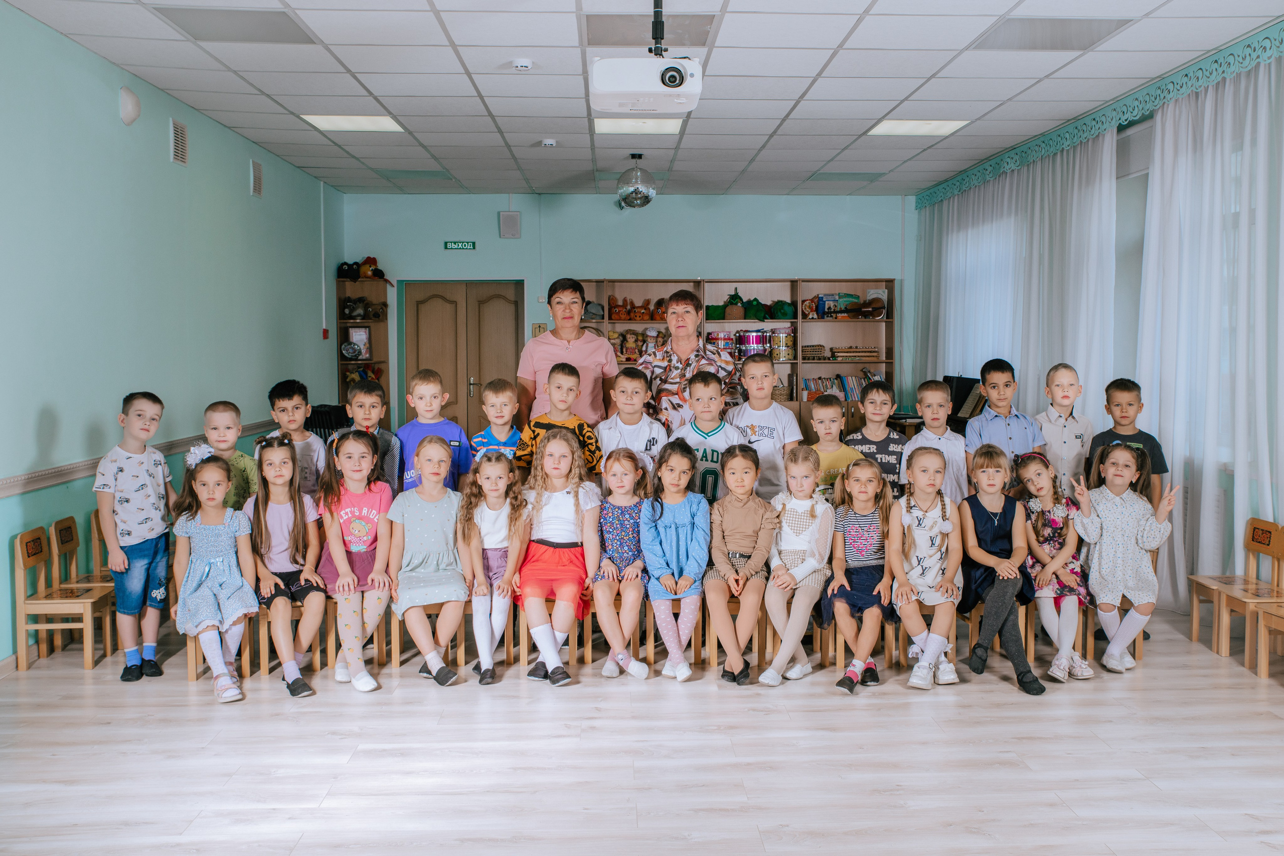 УМКА — 2025. Фотограф Ярмишко Дарья. Выпускные фотокниги