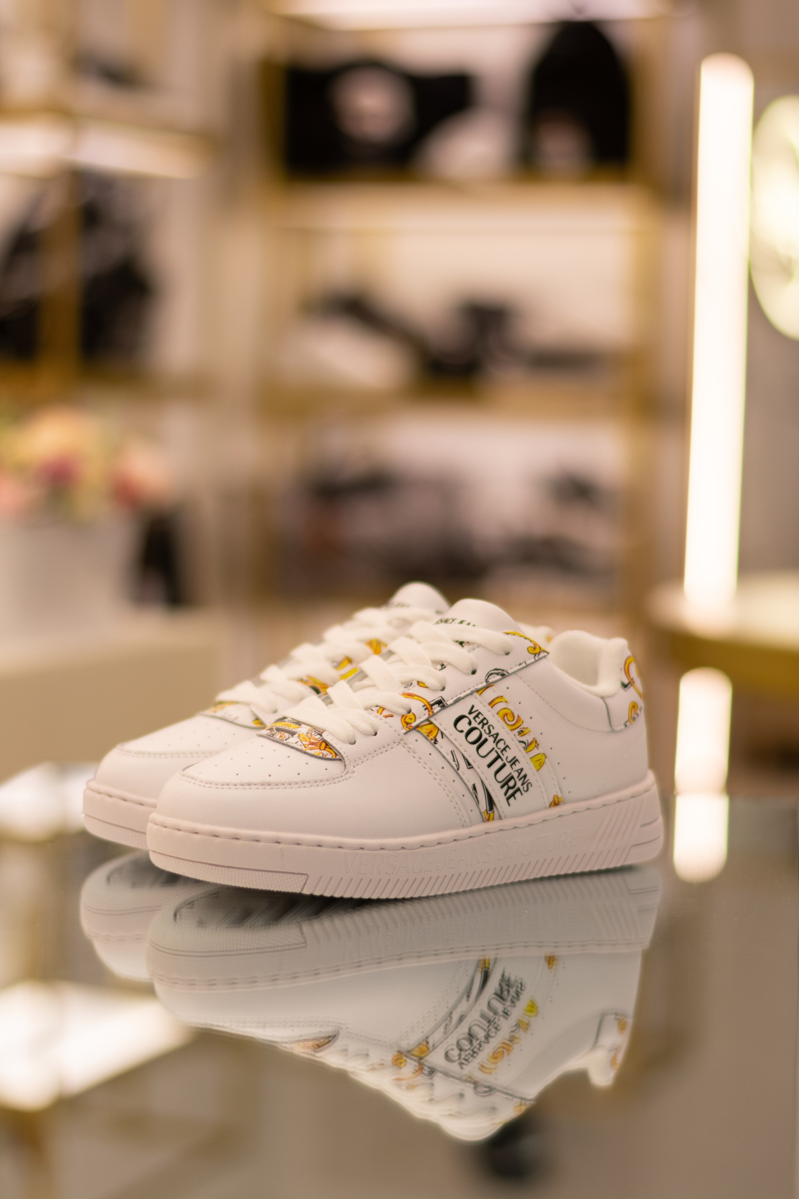 Для организаций. Предметная фотосессия для обувного магазина Capsula. Фотограф/видеограф Богдан Голованов