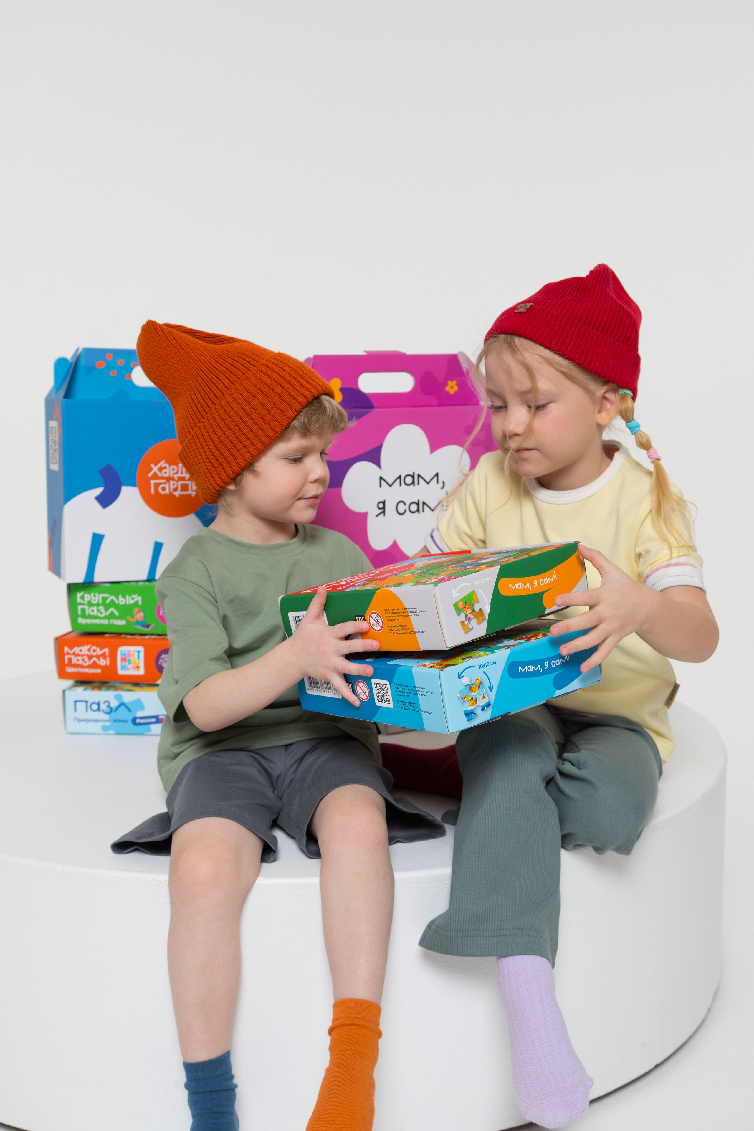 Имиджевая и каталожная съёмка для бренда детских пазлов. Детский и контент фотограф Надя Волкова Санкт-Петербург