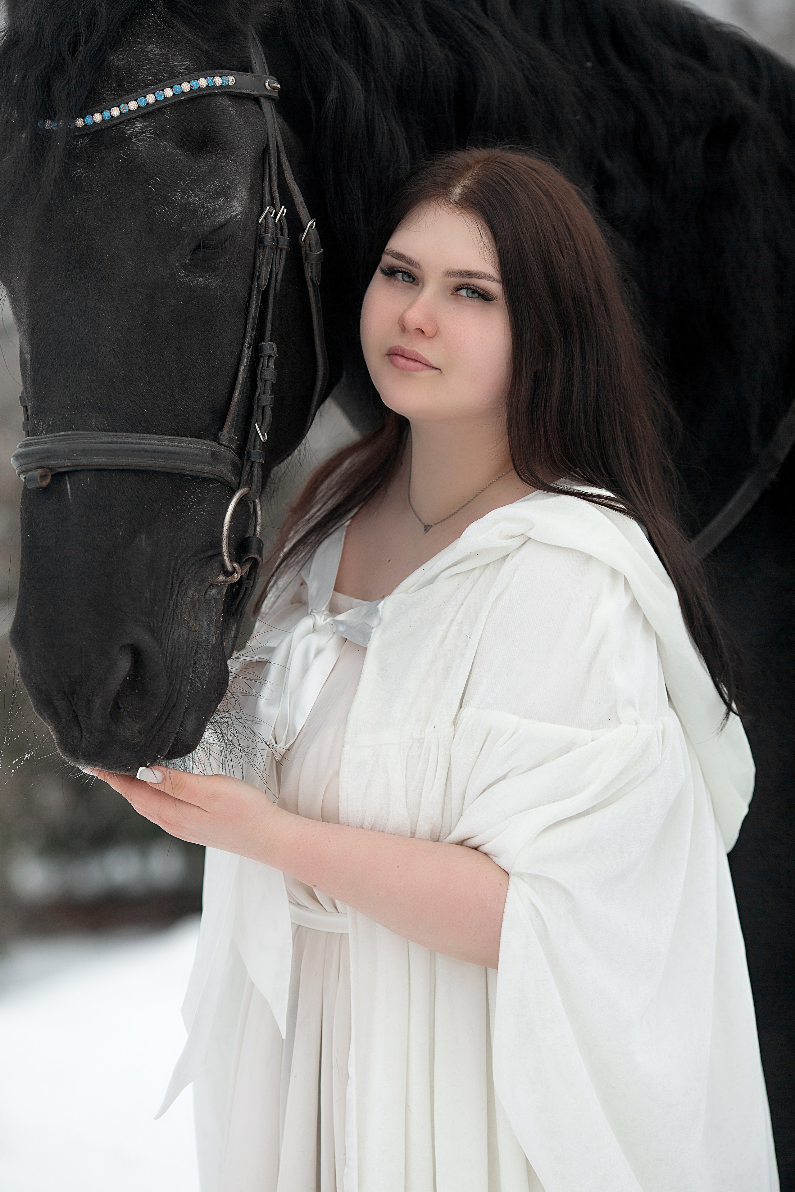 Мария и Ферзь. Фотосессия с лошадьми в Нижнем Новгороде