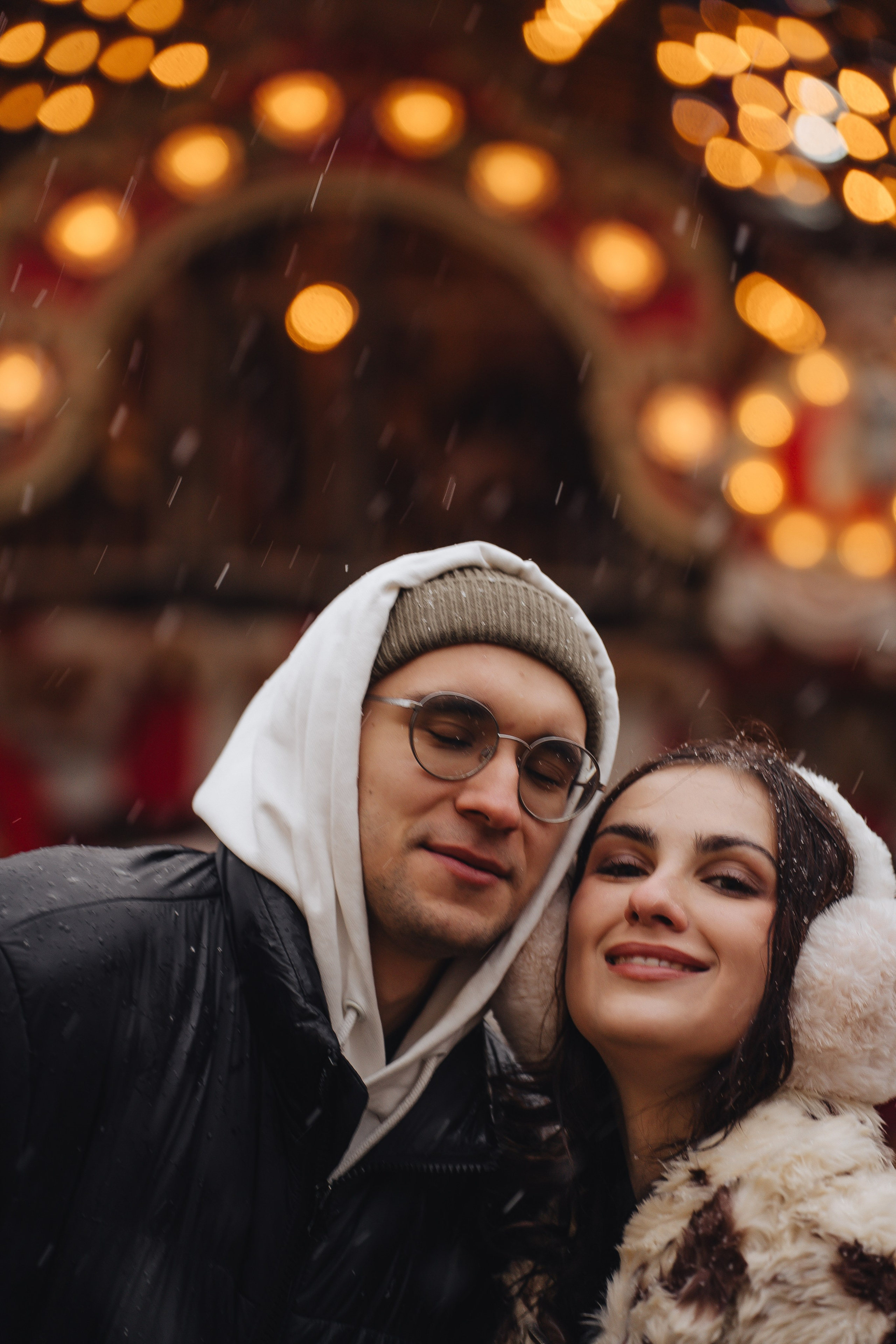 ПРОГУЛКА НА МАНЕЖНОЙ ПЛОЩАДИ ДЛЯ ДЕВУШКИ ПЕРЕД НОВЫМ ГОДОМ (НОВОГОДНЯЯ ФОТОСЕССИИЯ НА МАНЕЖНОЙ ПЛОЩАДИ). Профессиональный фотограф, Санкт-Петербург — Виктория Богомолова