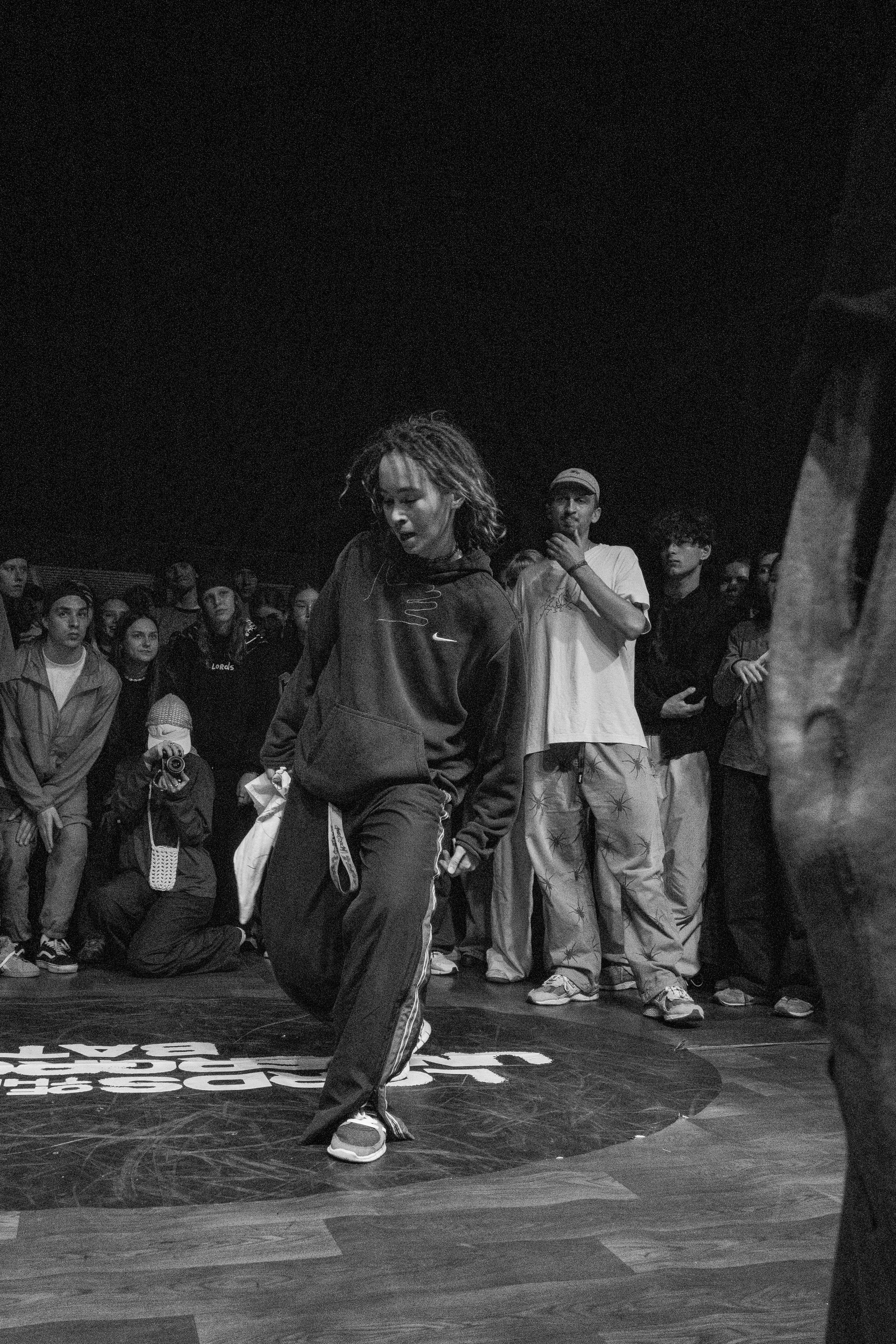 LORDS OF THE UNDERGROUND 27/10/25 (@youlovebu). Соня бу тебя сфоткала