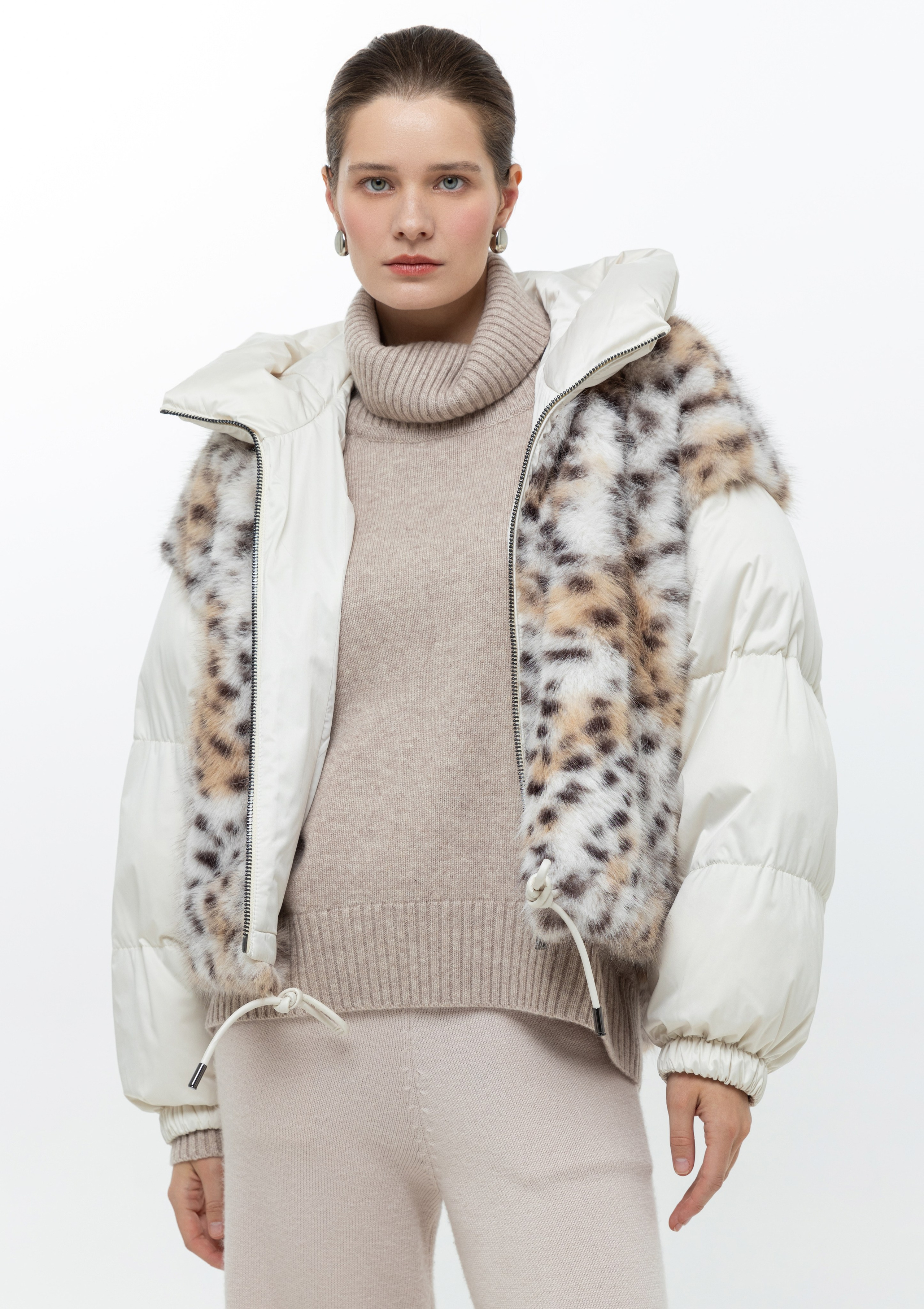 Каталог. Верхняя одежда + трикотаж бренда. 4ч,. Визажист для брендов, Фэшн продюсер Олеся Глушкова