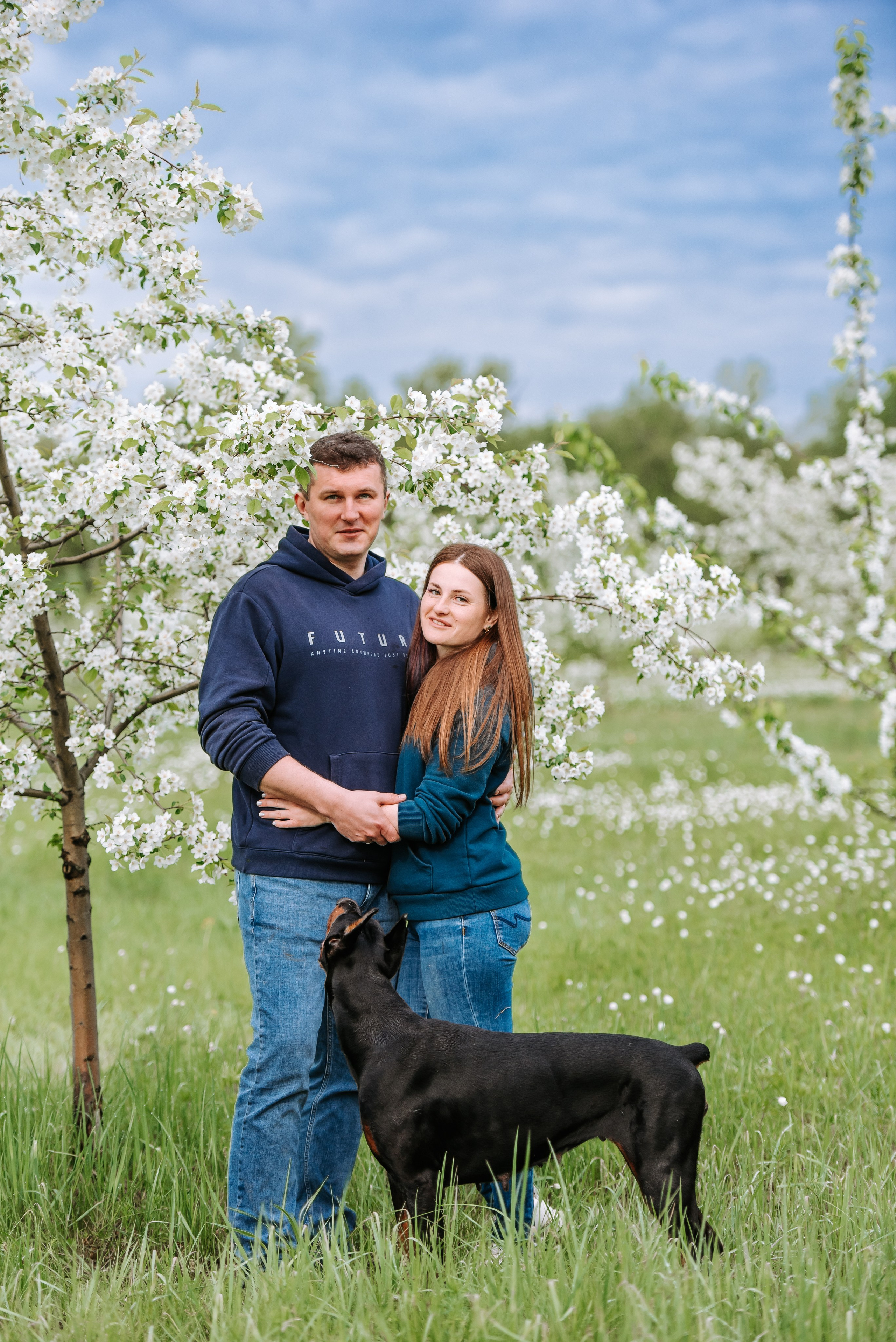 Цветение с доберманами. Фотограф Диана Оленина Красноярск / Братск
