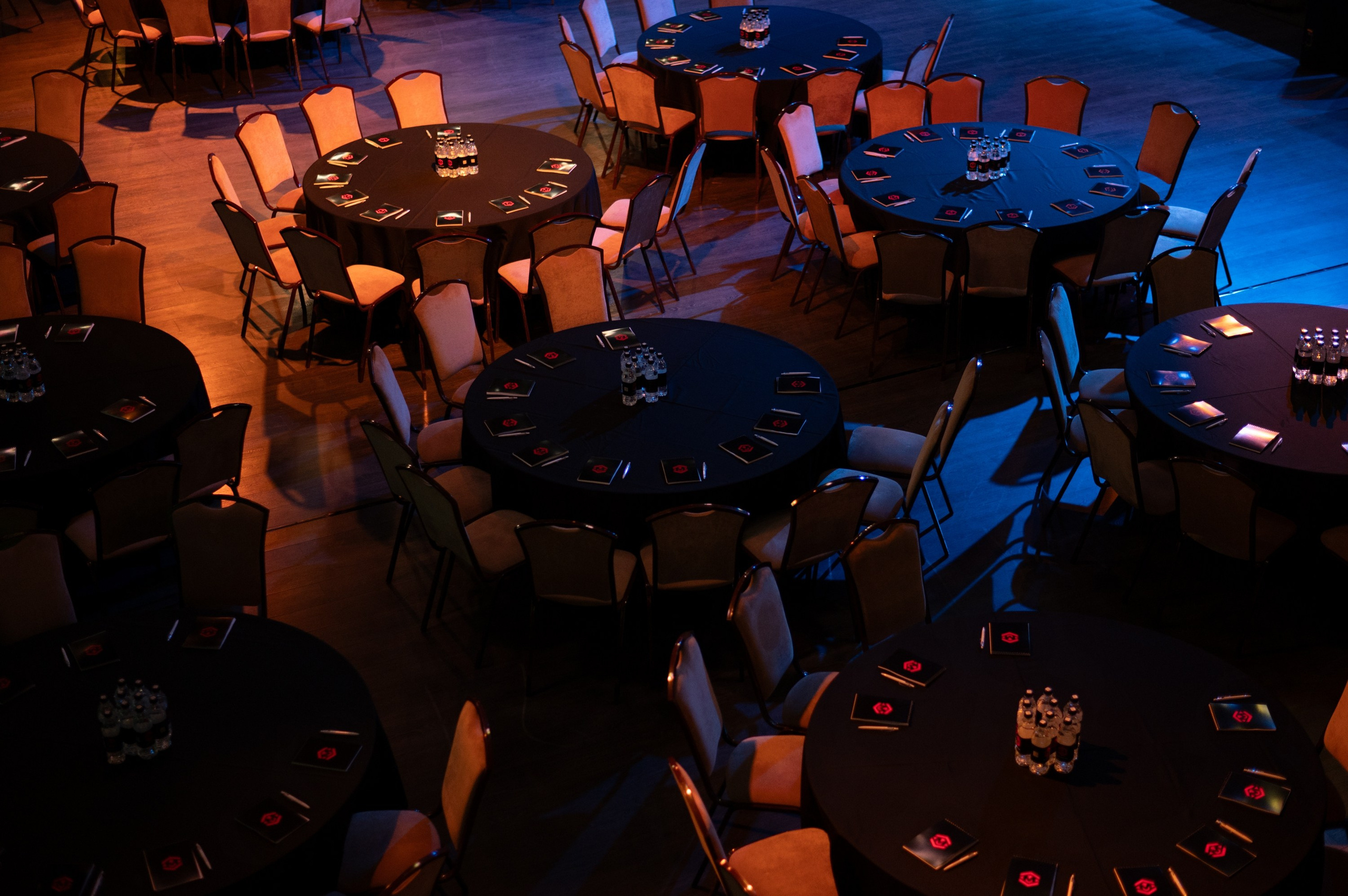 Манифестор. Фотограф в Москве. Антон S