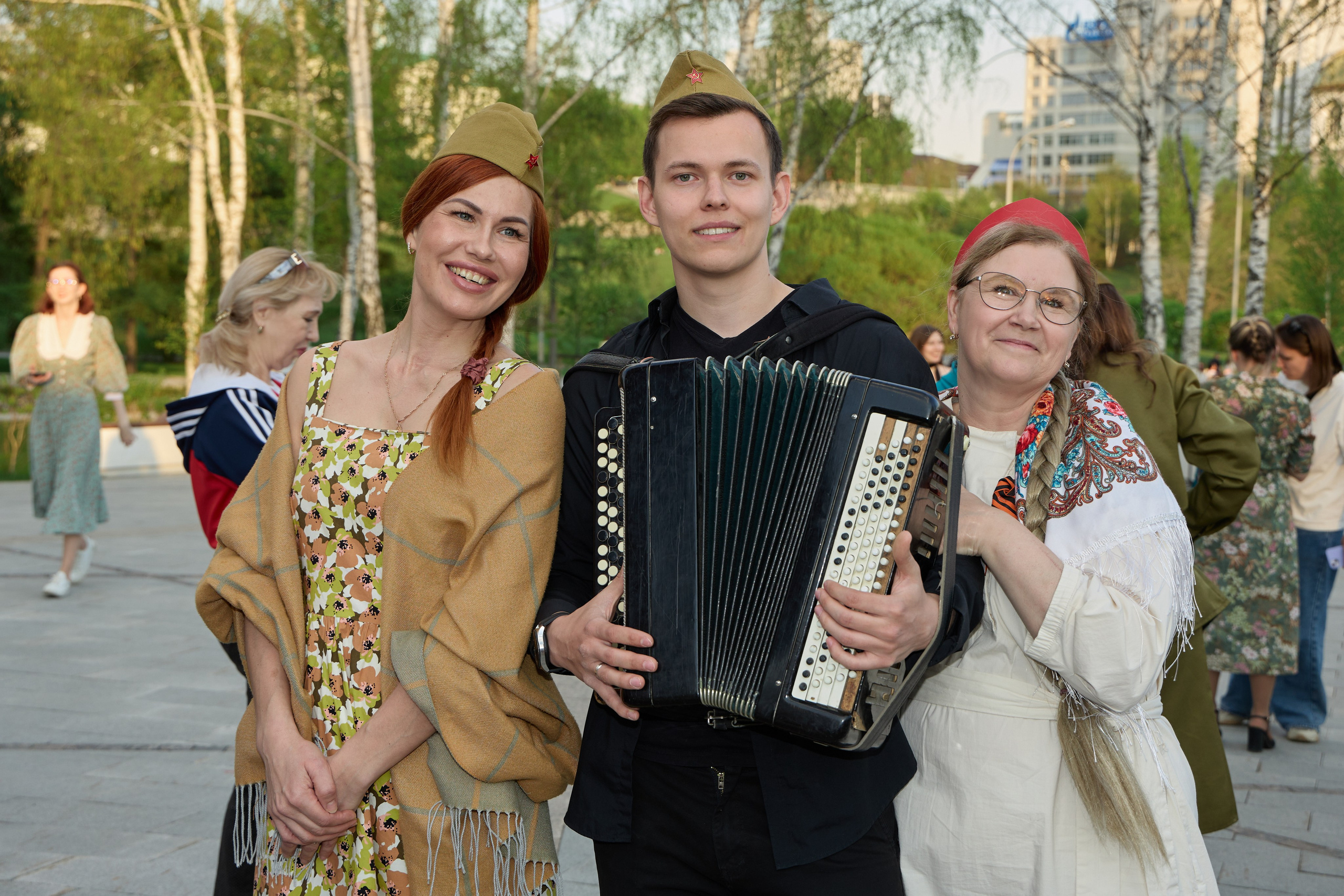 Катюши поют в Екатеринбурге. Главная