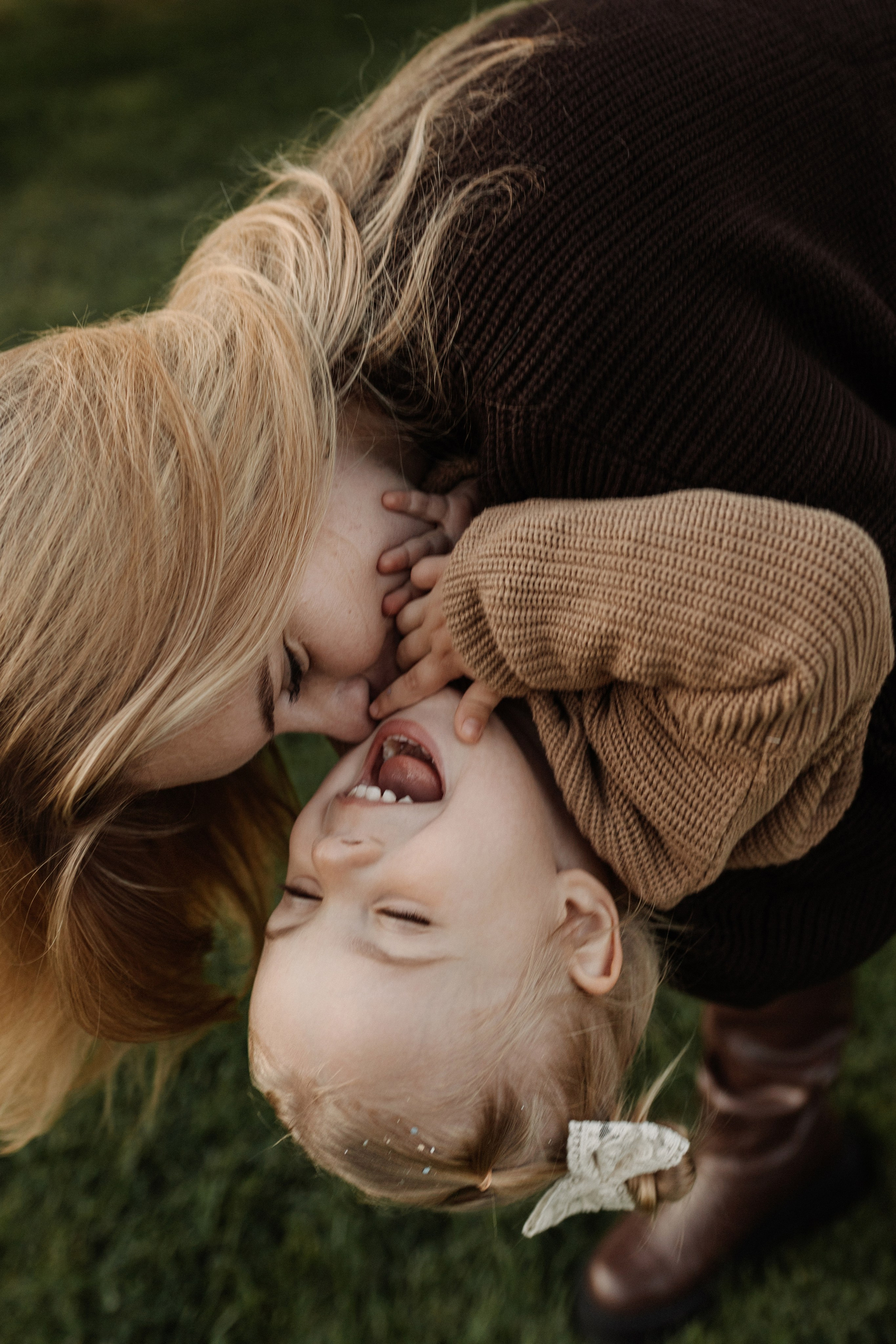 Семейная фотосессия в Краснодаре на природе, фотограф Яна Морева. Семейный фотограф в Краснодаре Яна Морева