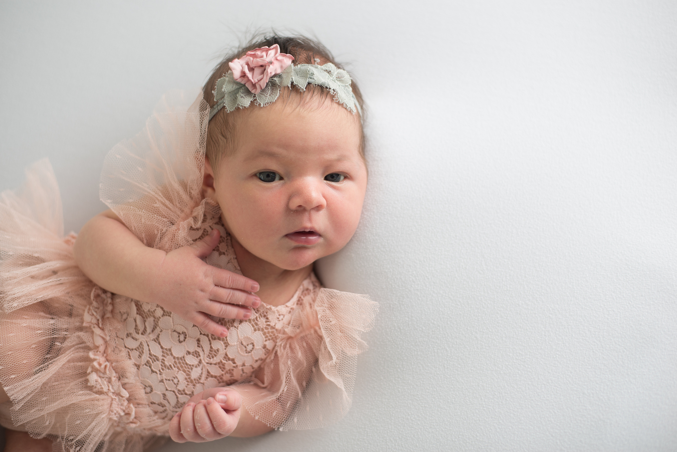 Newborn. Фотограф Татьяна Ульянова. Съёмка выписки из роддома, Таинства Крещения