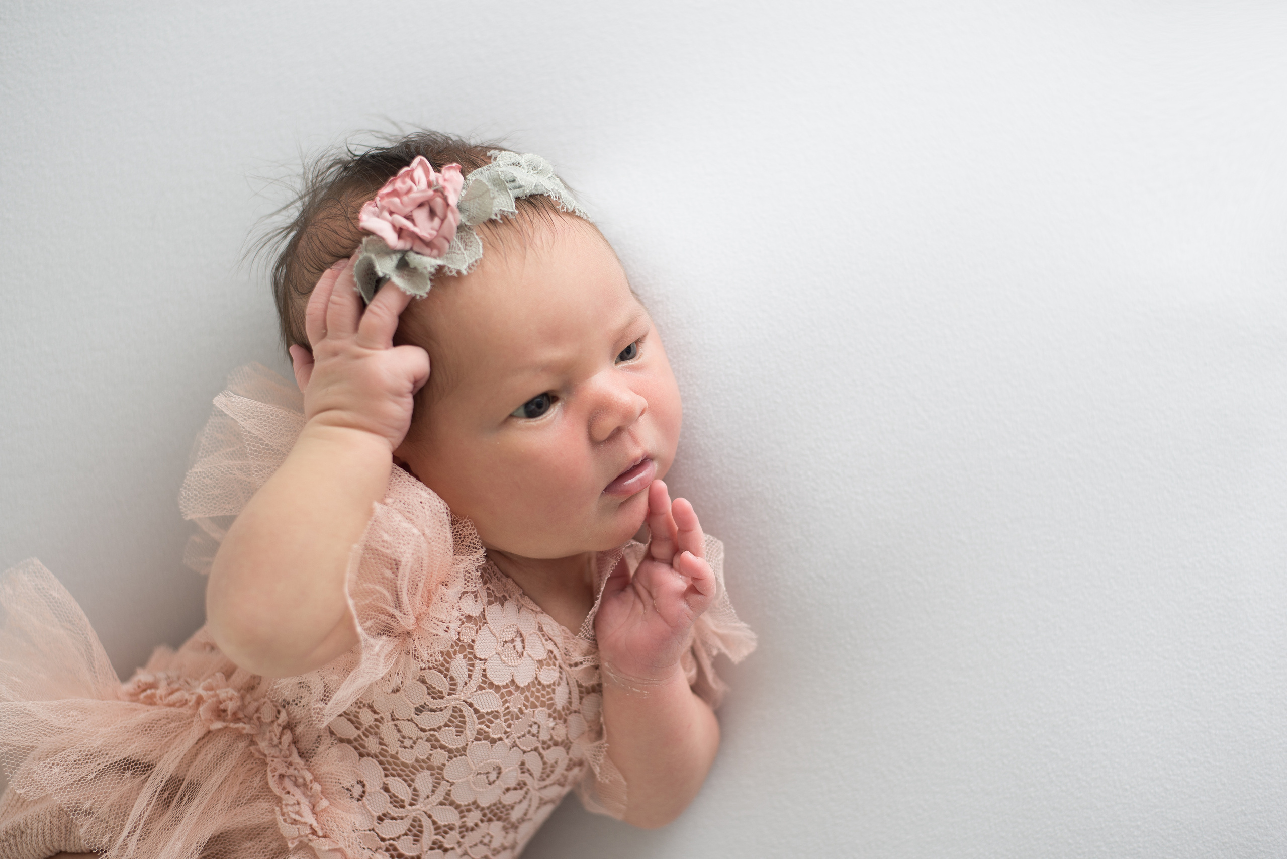 Newborn. Фотограф Татьяна Ульянова. Съёмка выписки из роддома, Таинства Крещения