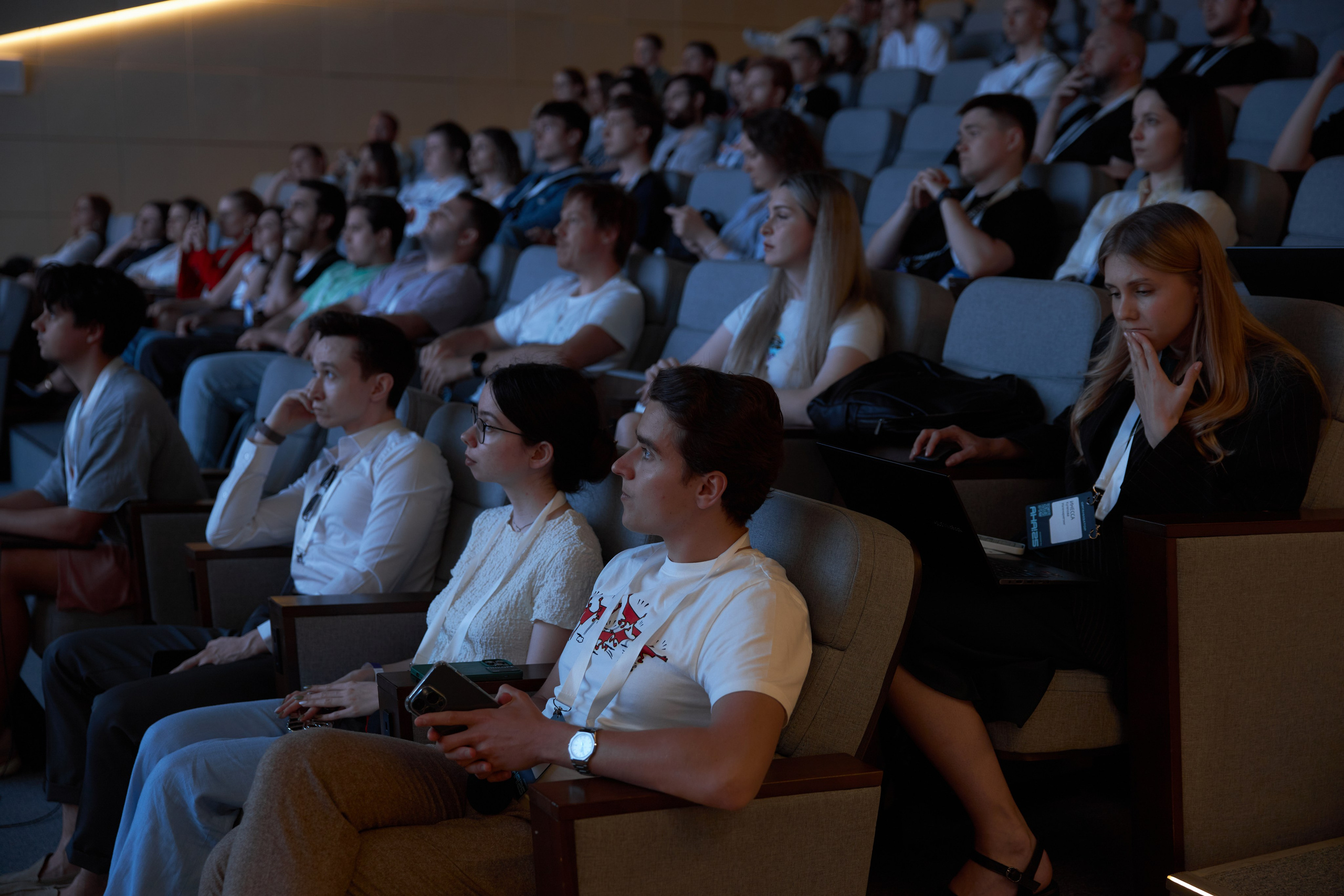 Aha! — 29–30 мая 2025. Фотобанк Матемаркетинг