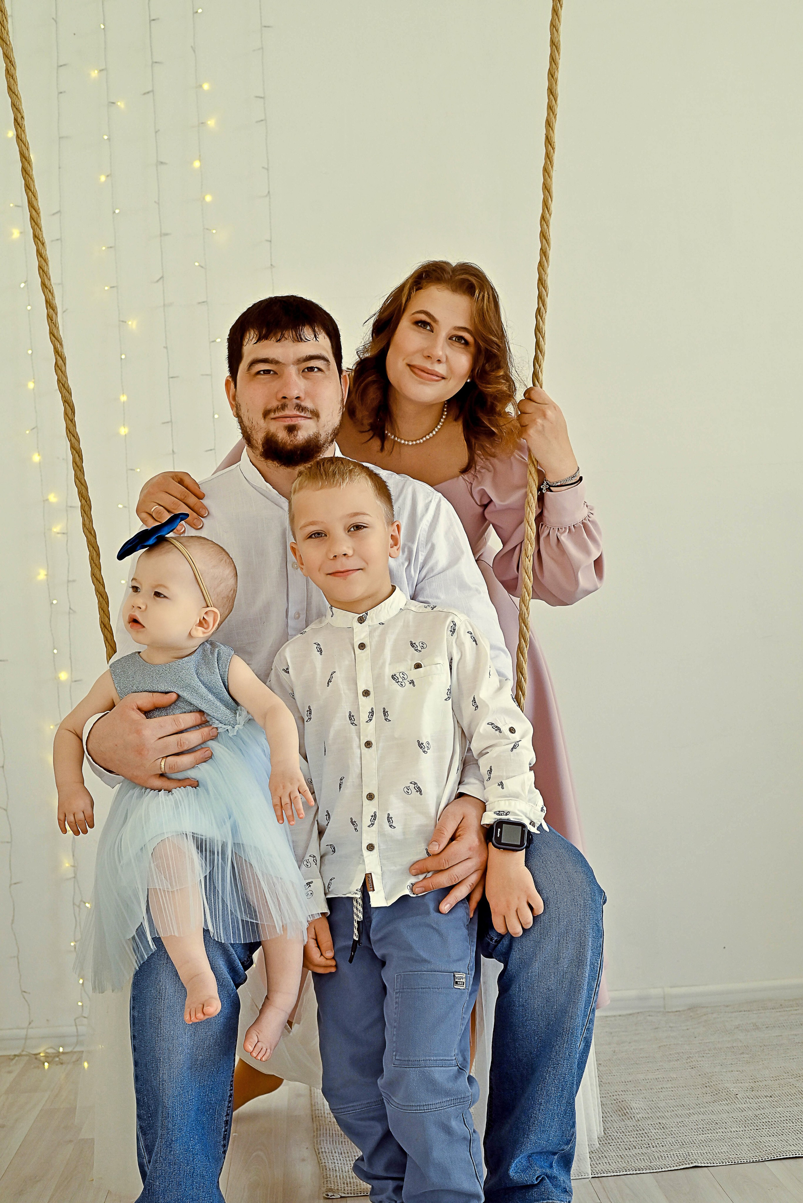 Екатерина, Алексей, Мишаня и Юлечка. Фотографы крещения/венчания  Красноярск Татьяна и Вячеслав Переваловы