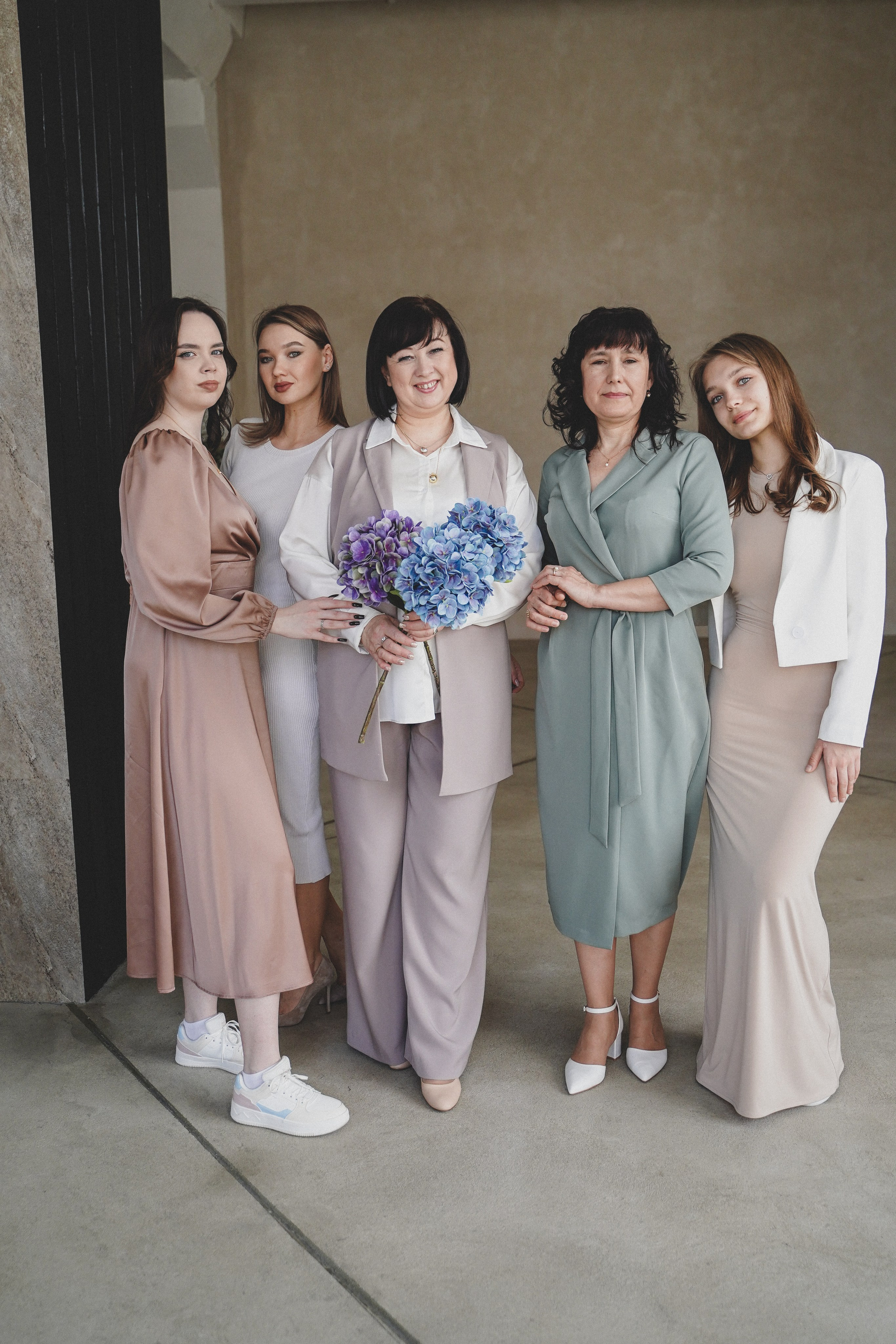 Фотосессия большой семьи в студии. Семейный и женский фотограф в Краснодаре Анастасия Приймак