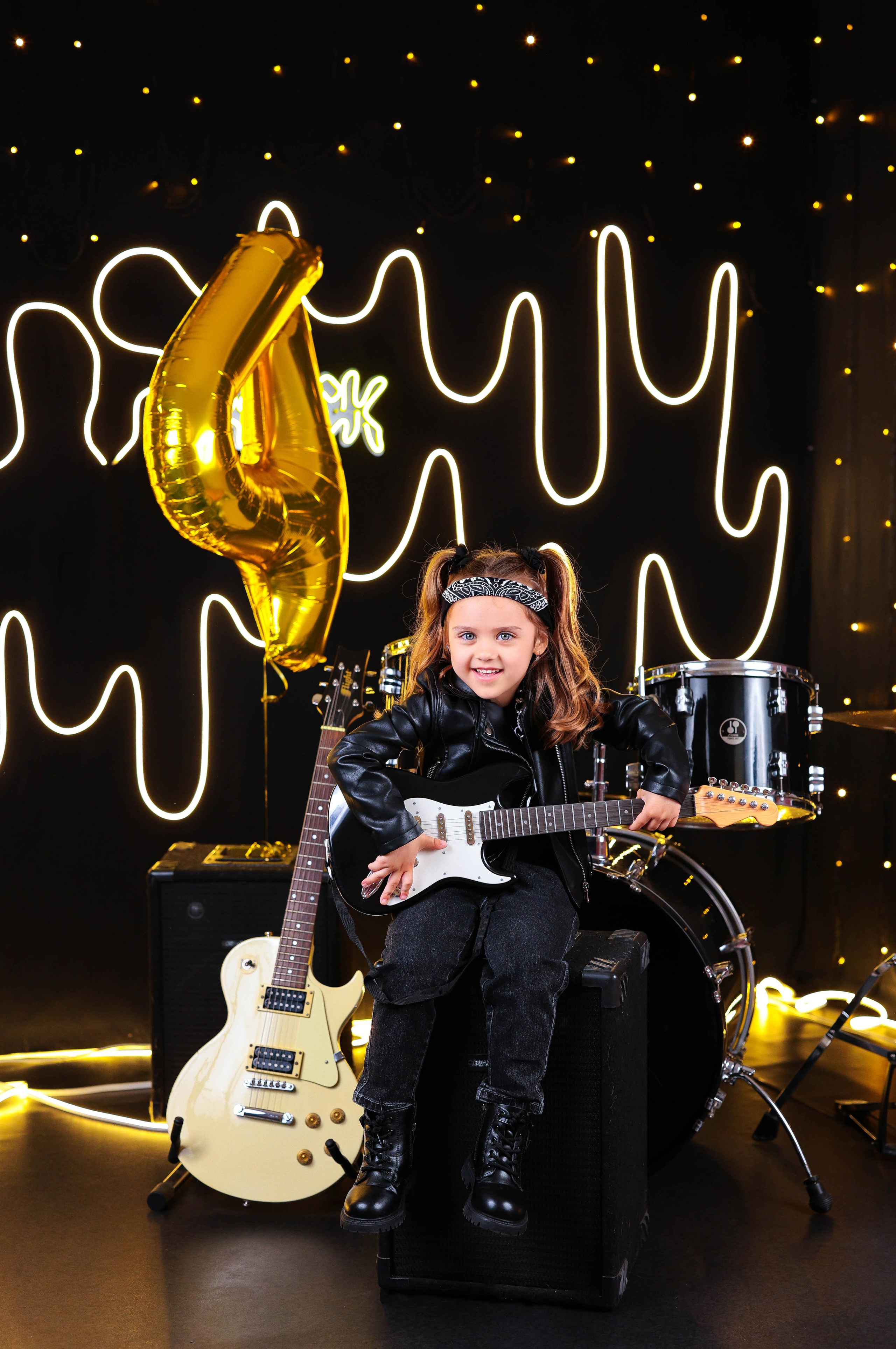 АНТУРАЖ КОВАЛЕВА