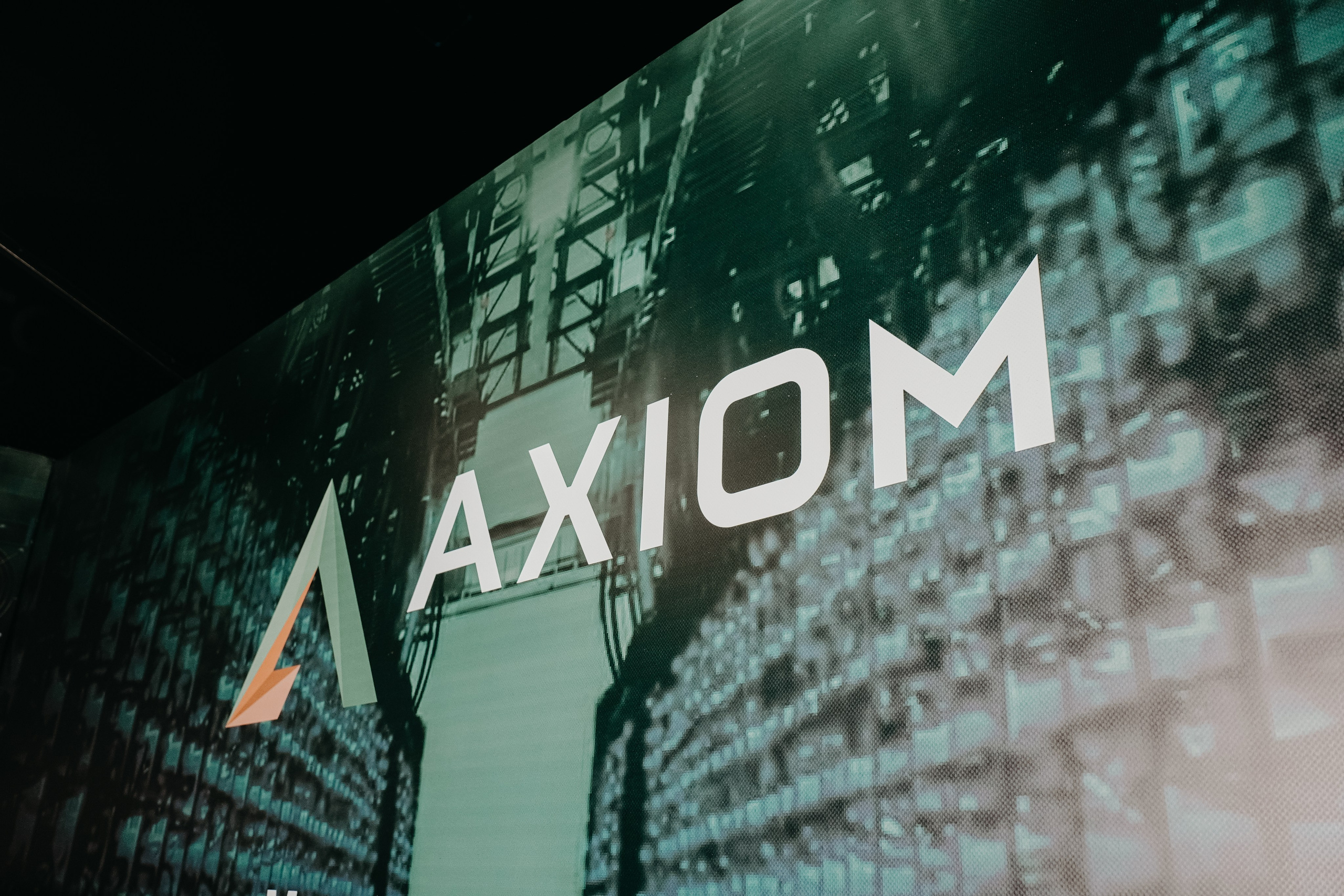 CRYPTO SUMMIT 2024. Фото | Видео Контент Мишель Ватаманюк