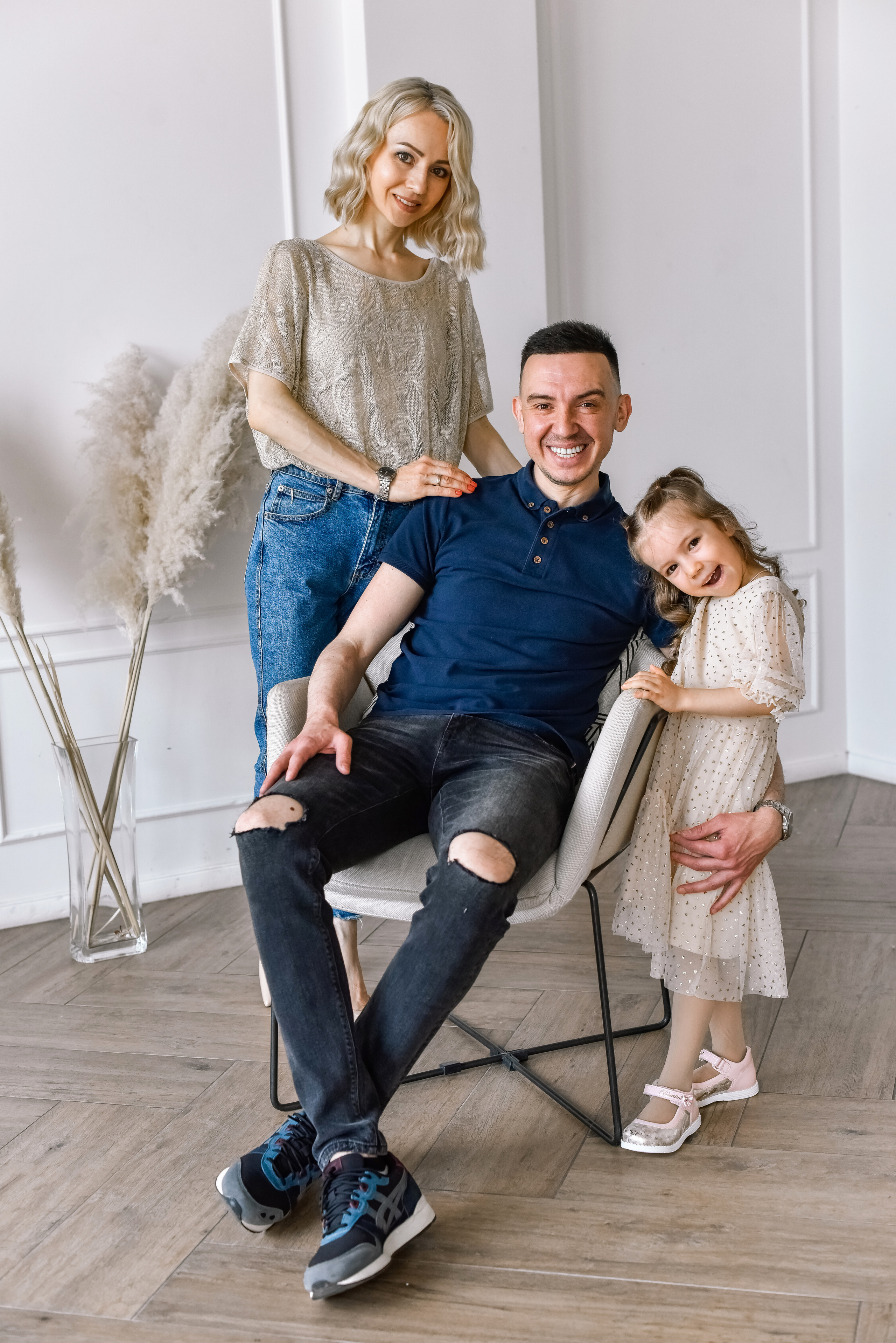 Семья Лаши и Яны