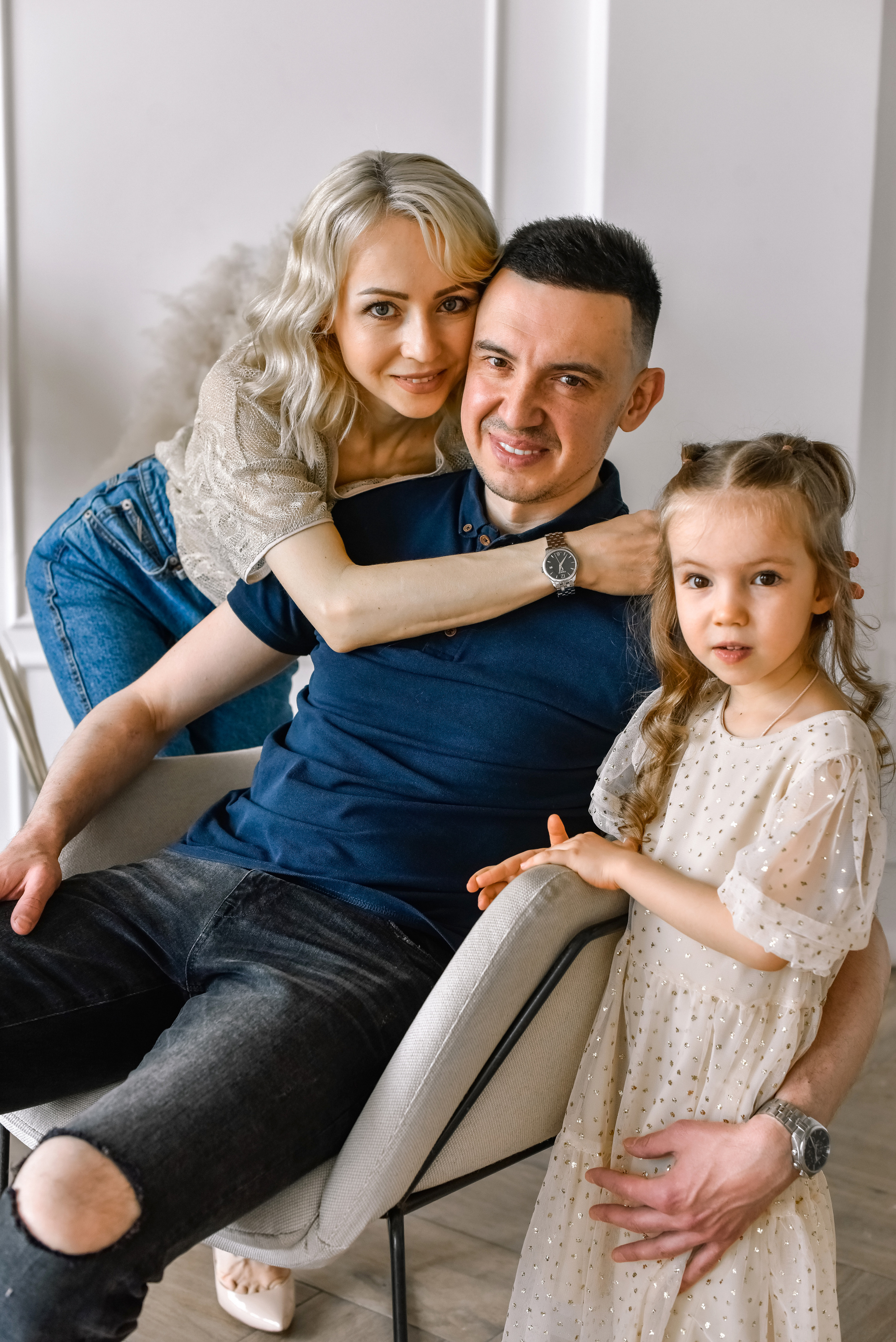 Семья Лаши и Яны