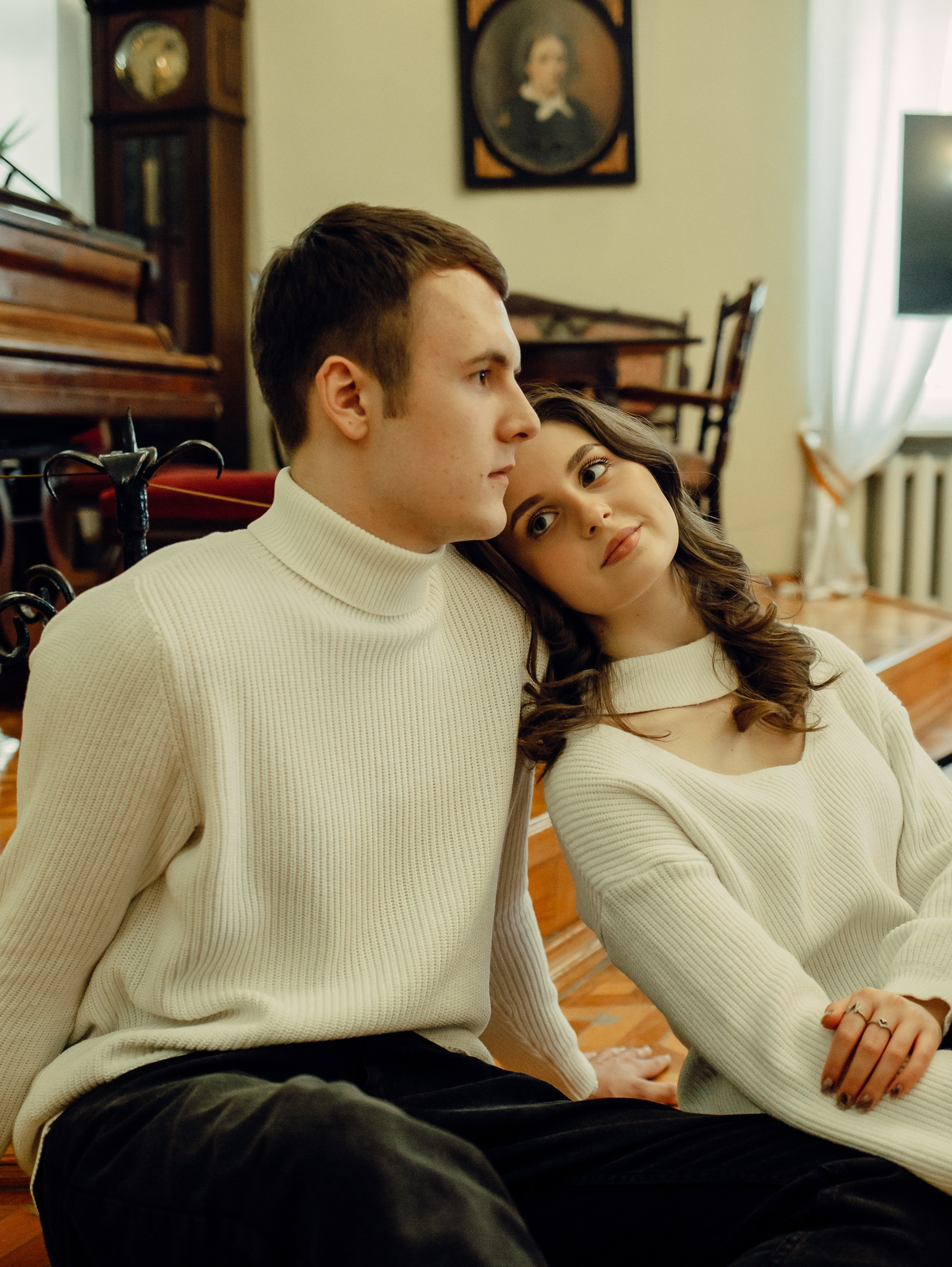 Love story в музее. ФОТОГРАФ ~ Виктория Ивченко ~ Старый Оскол