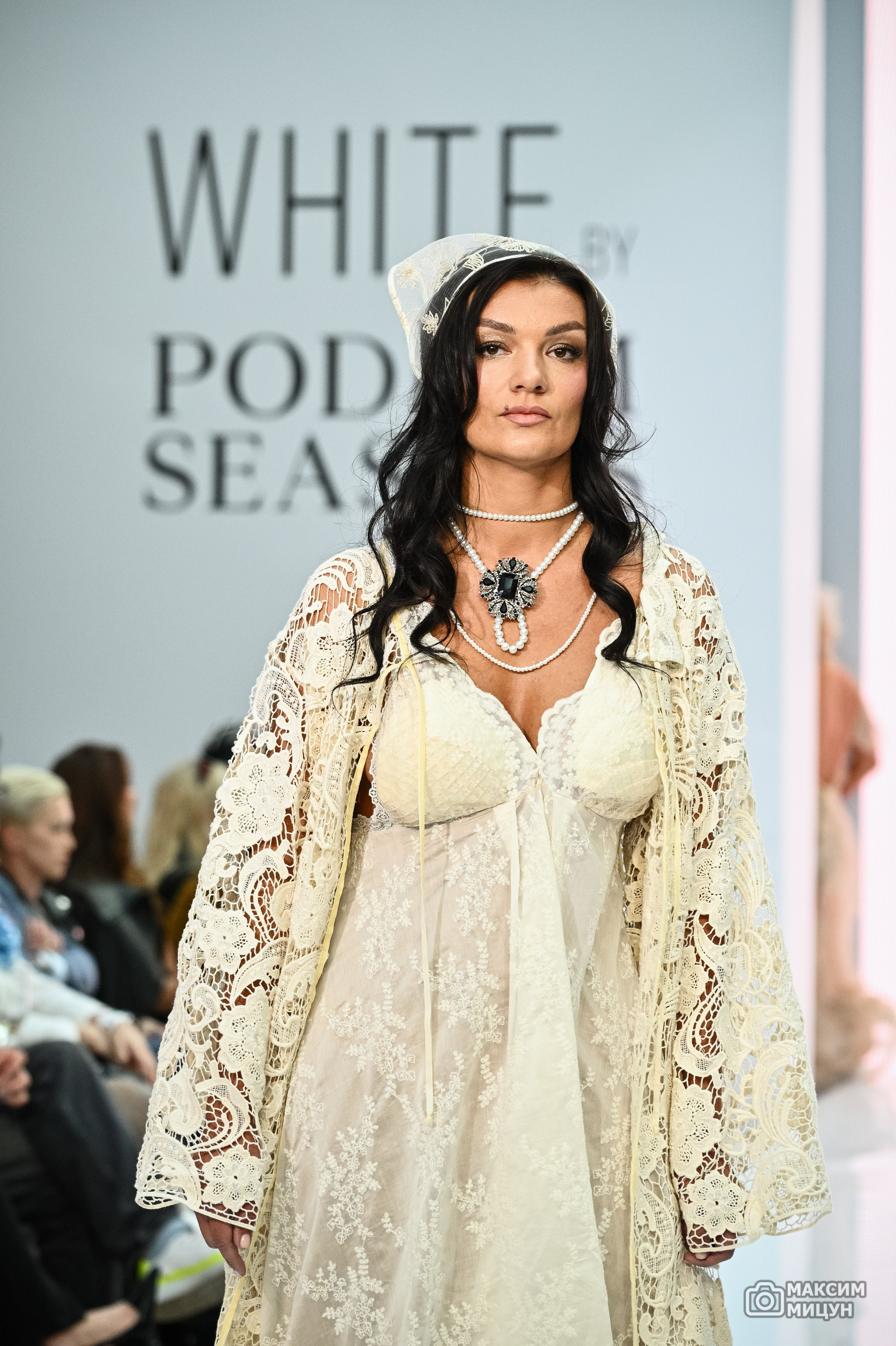 Модные показы. Фотограф Максим Мицун. Портрет, свадьба, репортаж, каталог
