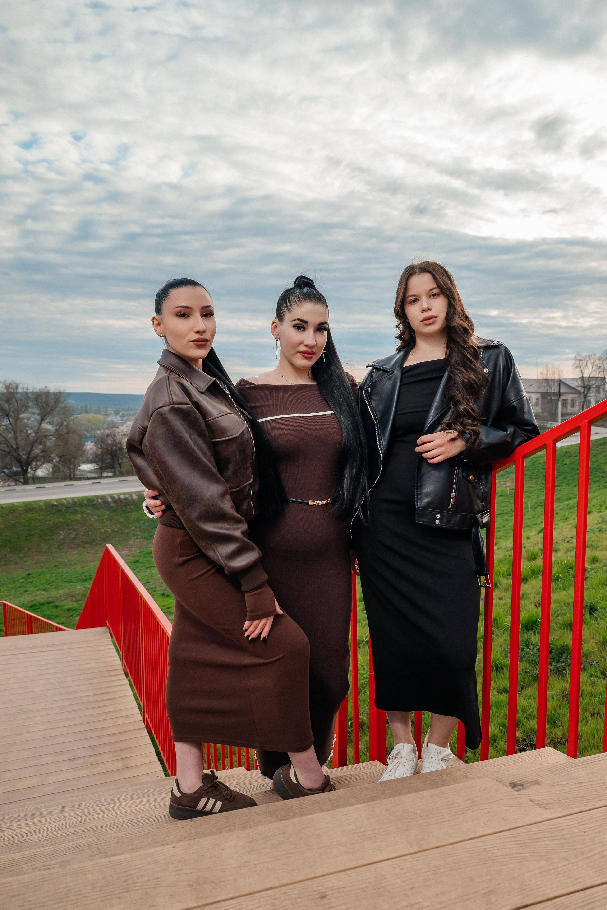 Студенческая весна. Школьный фотограф в Валуйках. Фотосессии для выпускников и изготовление выпускных альбомов в городе Валуйки и в Белгородской области