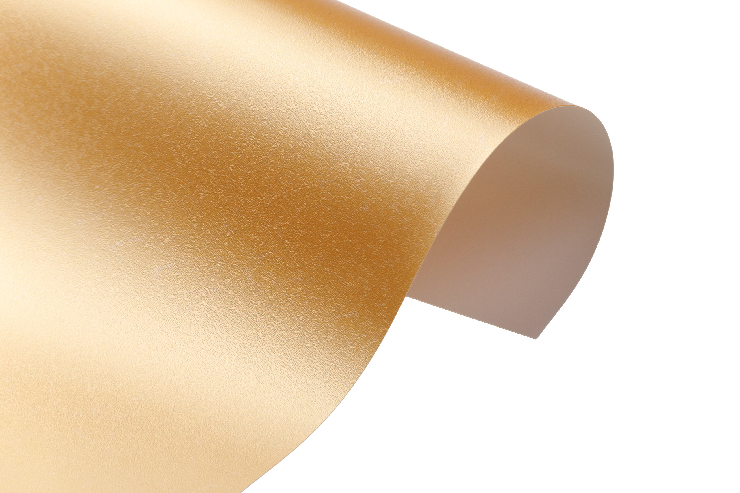 На белом для маркетплейсов и каталогов. Предметный фотограф Александр Трузян