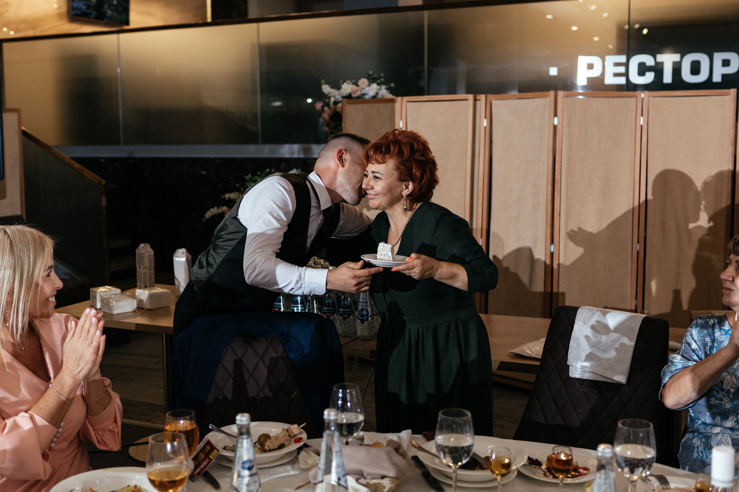 Свадебный фотограф Уфа — Руслан ГабдлисламовЖивые эмоции, красивые кадры, воспоминания на всю жизнь.Работаю по всей Республике Башкортоста. Свадебный фотограф Уфа Руслан Габдлисламов