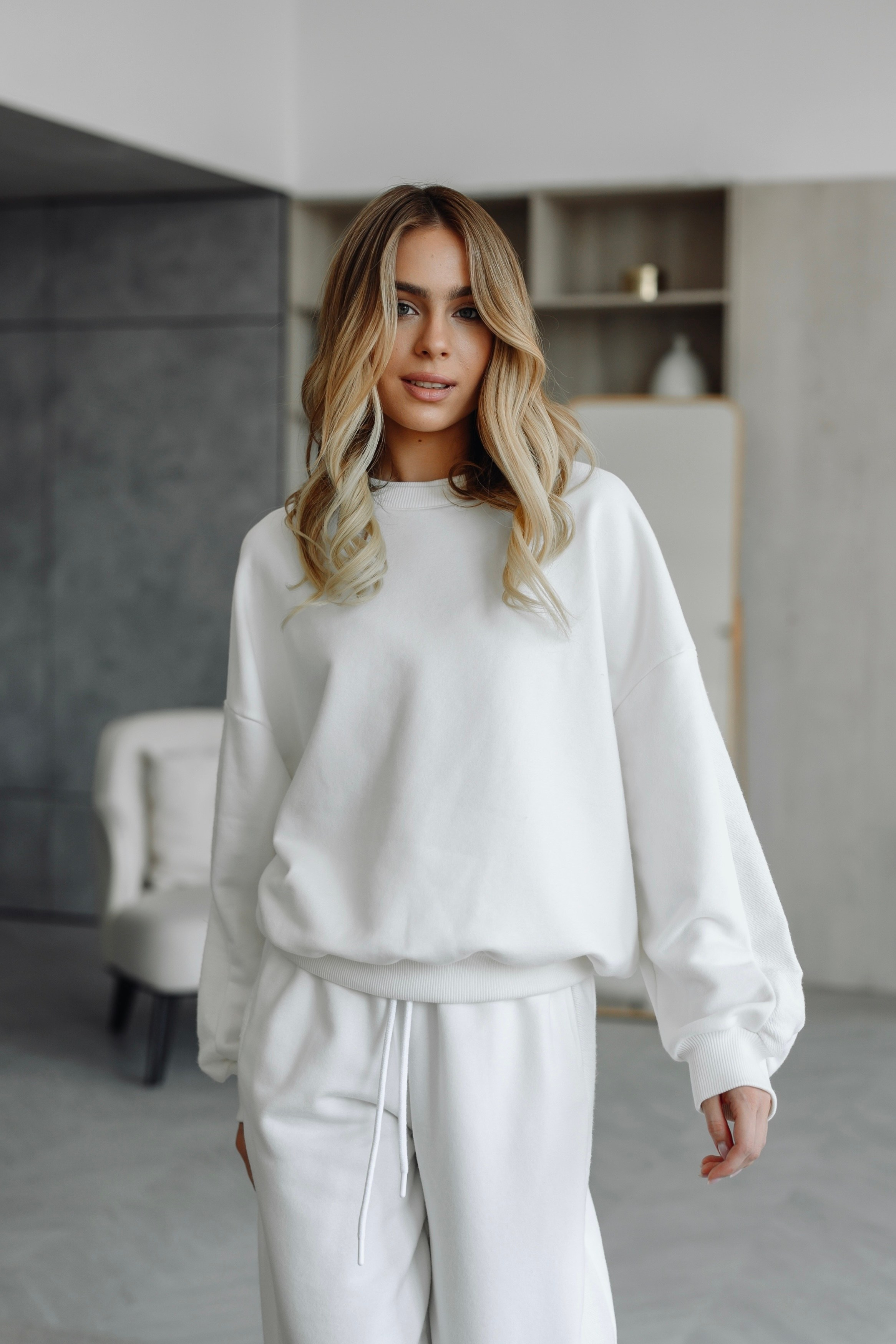 Съемка одежды для маркетплейсов (Wildberries, Ozon, Яндекс.Маркет). Фотограф товаров для соцсетей - инстаграм, вконтакте. Контент-фотограф в Москве Хныкина Лена