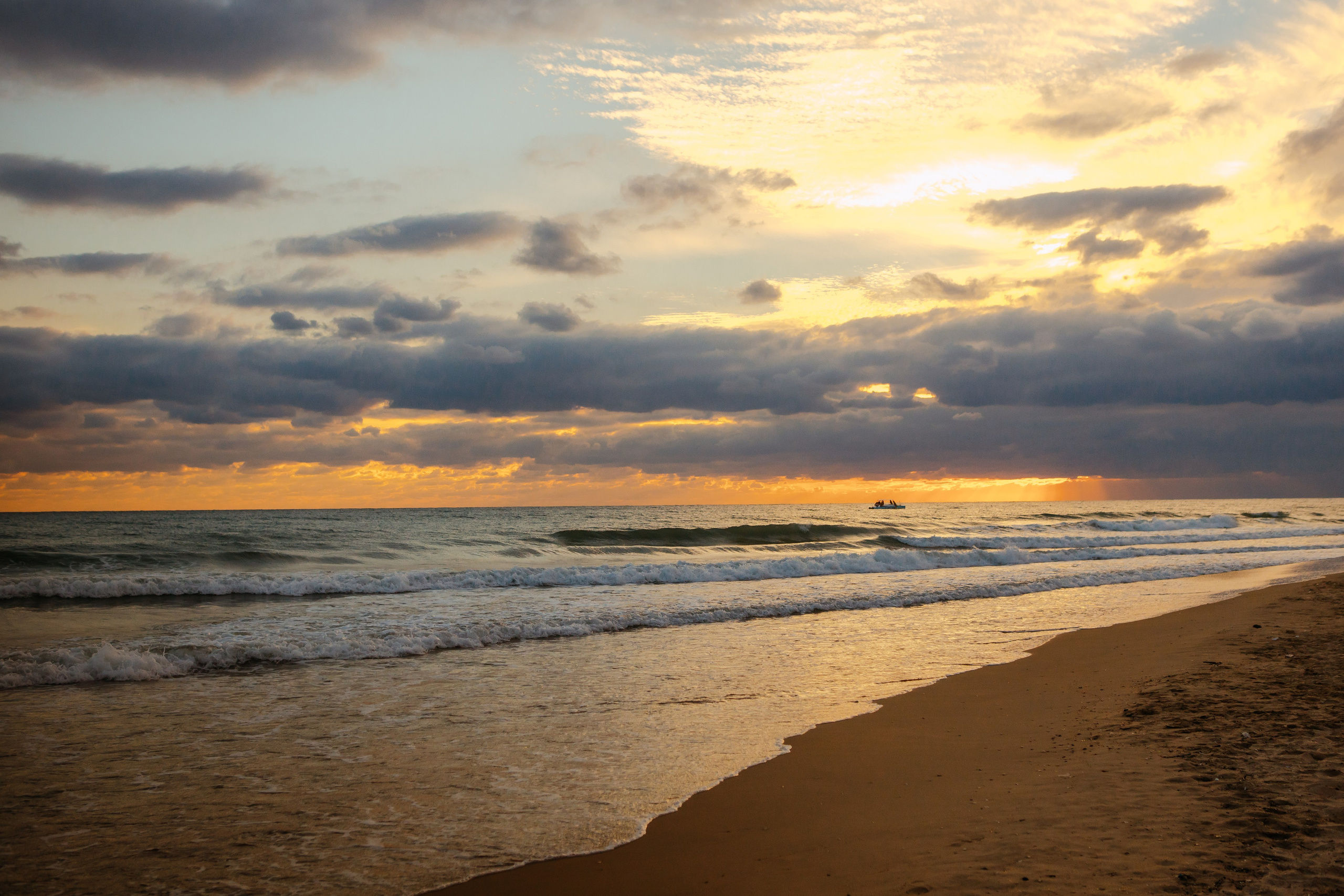 Лучи солнца. Фотограф Новороссийск