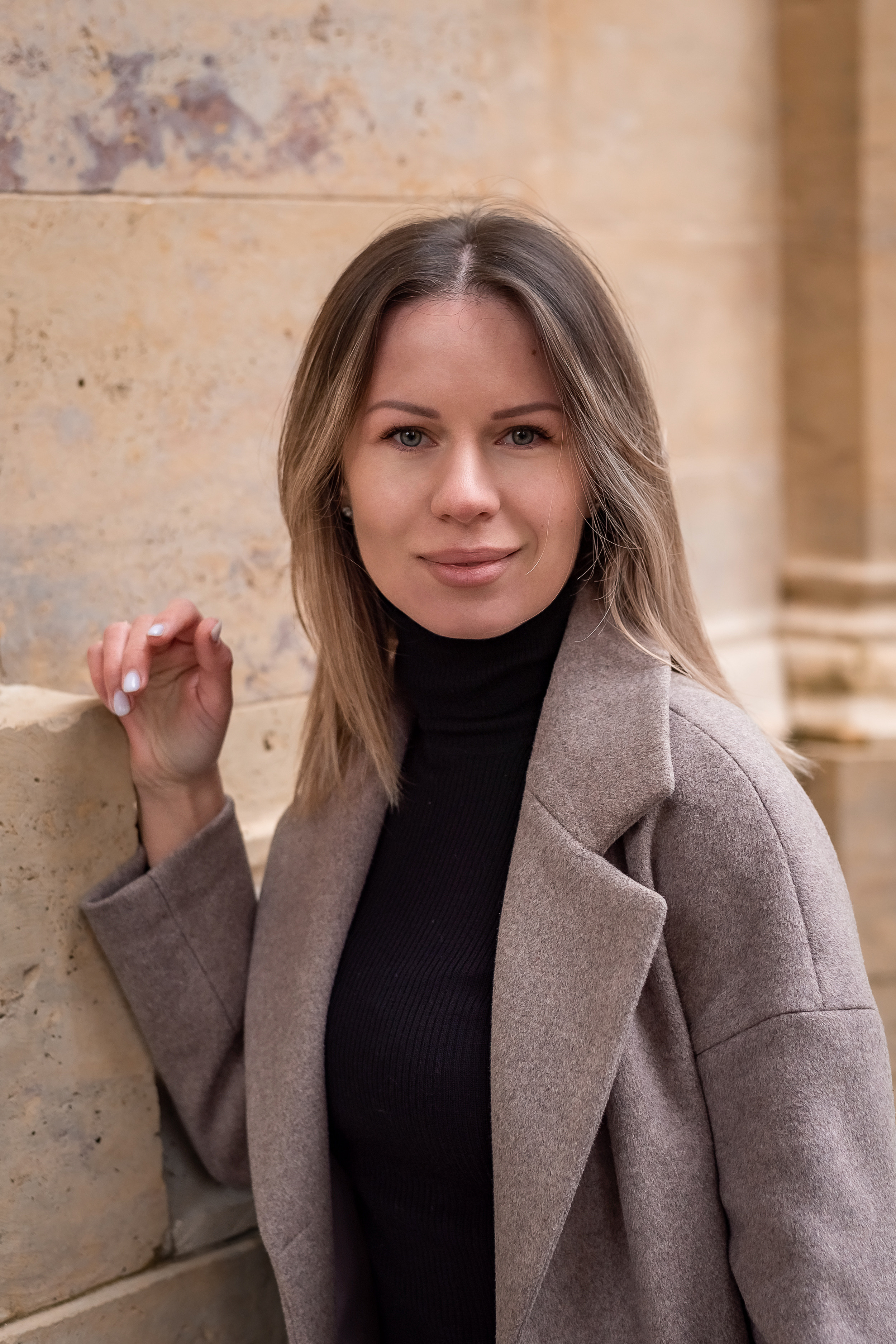 Фотосессия в Шуваловском парке возле лютеранской церкви и водоема. КОНТЕНТ |БРЕНД фотограф Санкт-Петербург — Жанна Олтаржевская