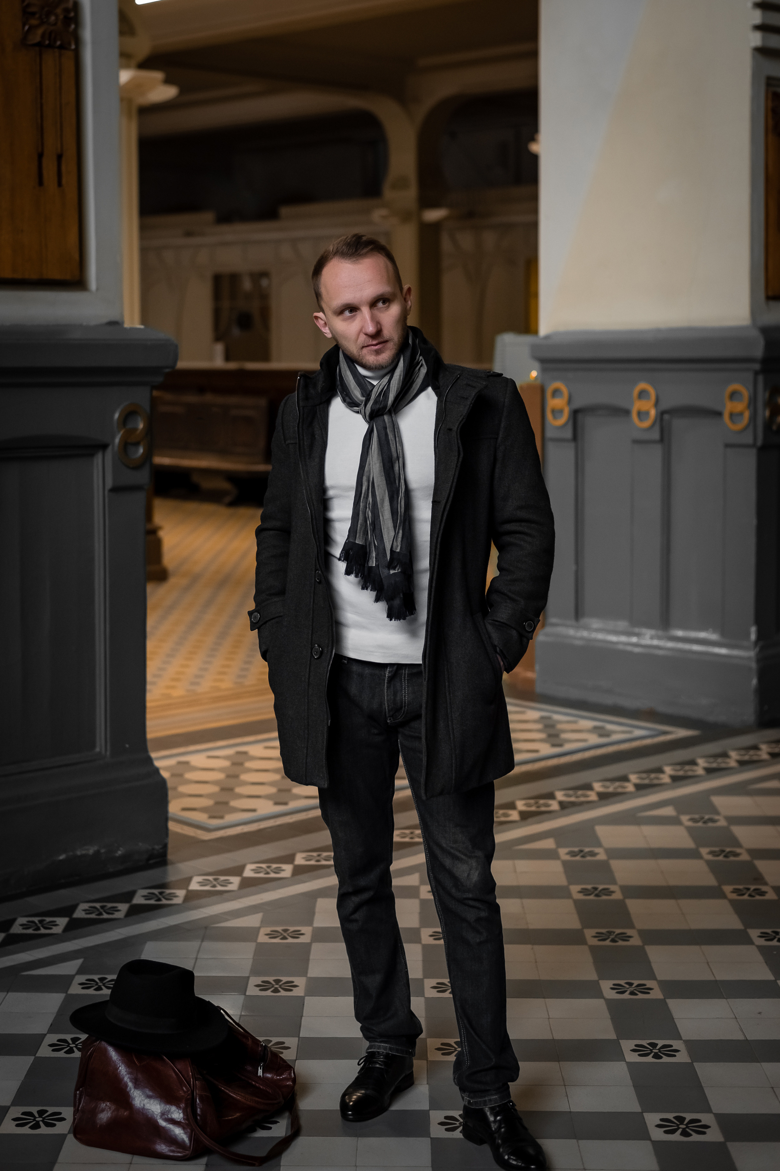 Love Story на Витебском вокзале. КОНТЕНТ |БРЕНД фотограф Санкт-Петербург — Жанна Олтаржевская