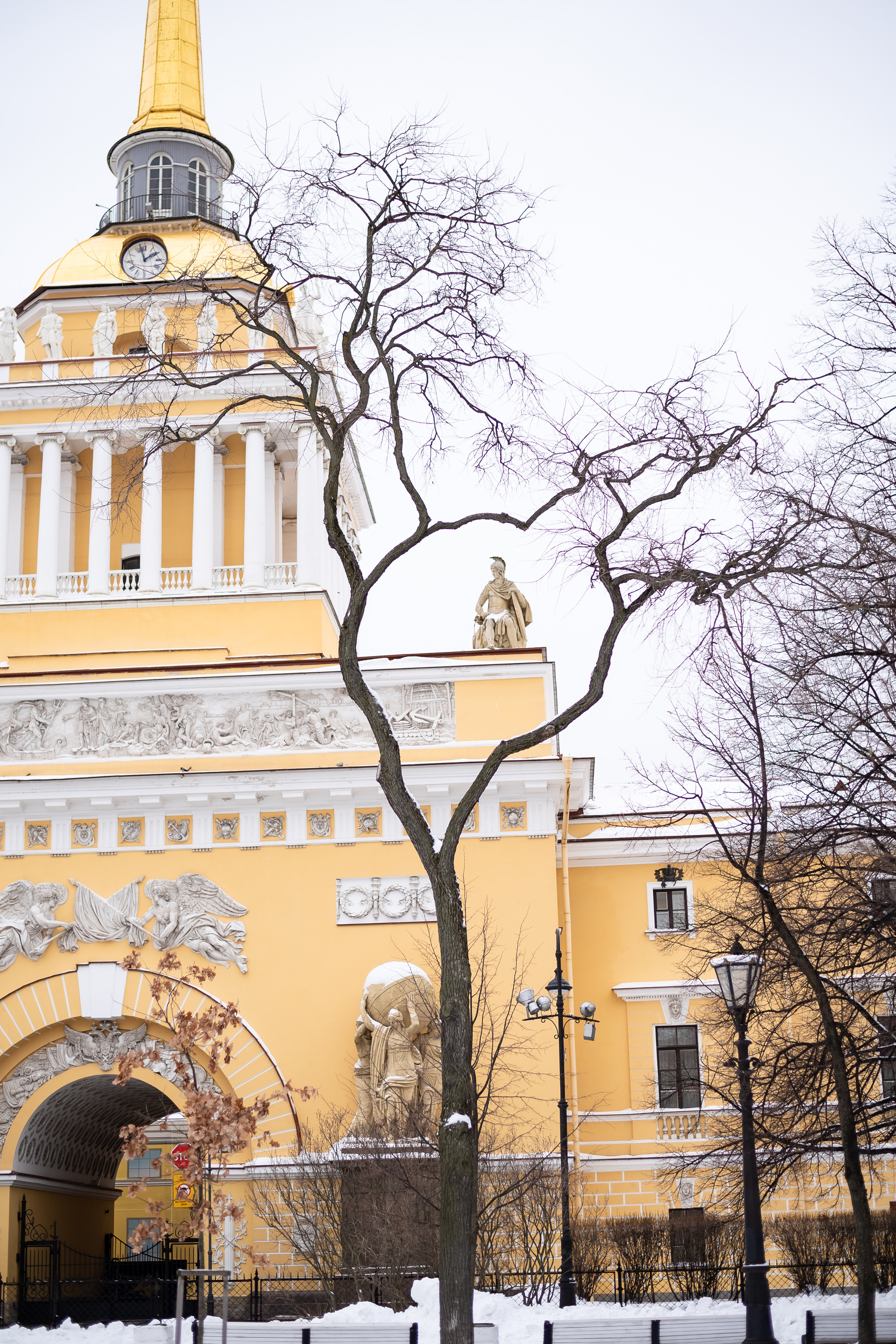 Прогулка около Синего моста и Исаакиевского собора зимой. КОНТЕНТ | БРЕНД фотограф Санкт-Петербург — Жанна Олтаржевская