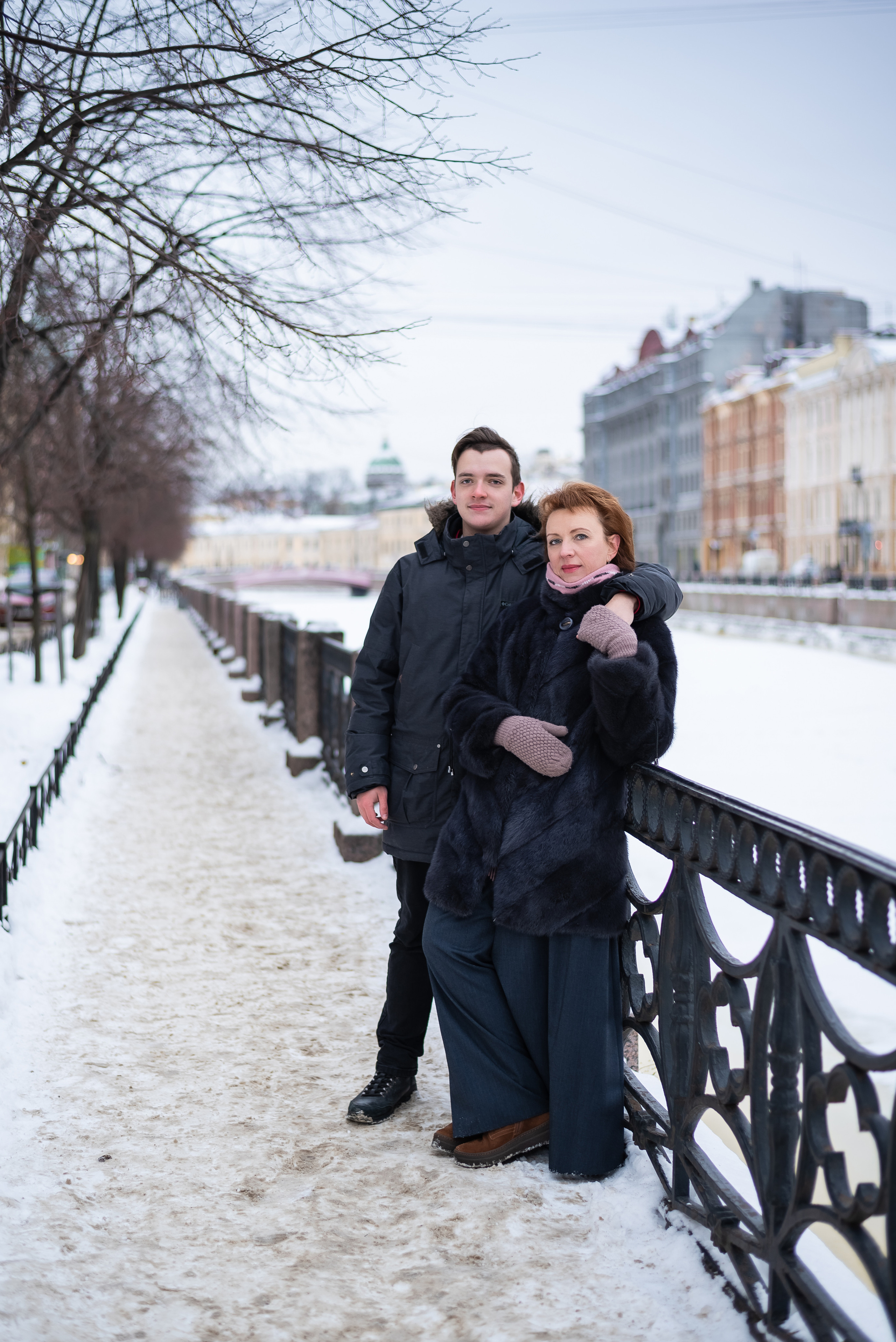 Прогулка около Синего моста и Исаакиевского собора зимой. КОНТЕНТ | БРЕНД фотограф Санкт-Петербург — Жанна Олтаржевская