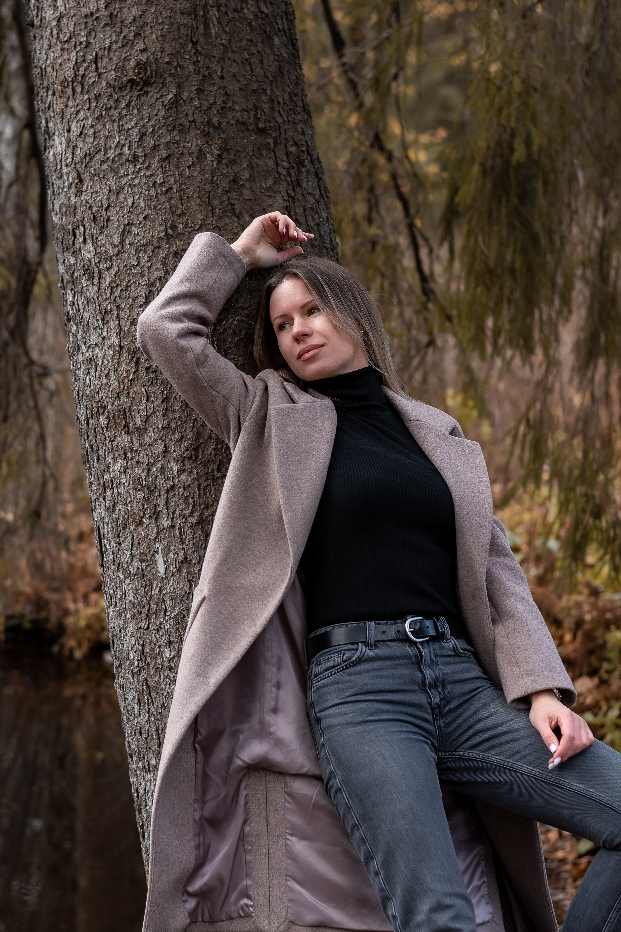 Фотосессия в Шуваловском парке возле лютеранской церкви и водоема. КОНТЕНТ |БРЕНД фотограф Санкт-Петербург — Жанна Олтаржевская