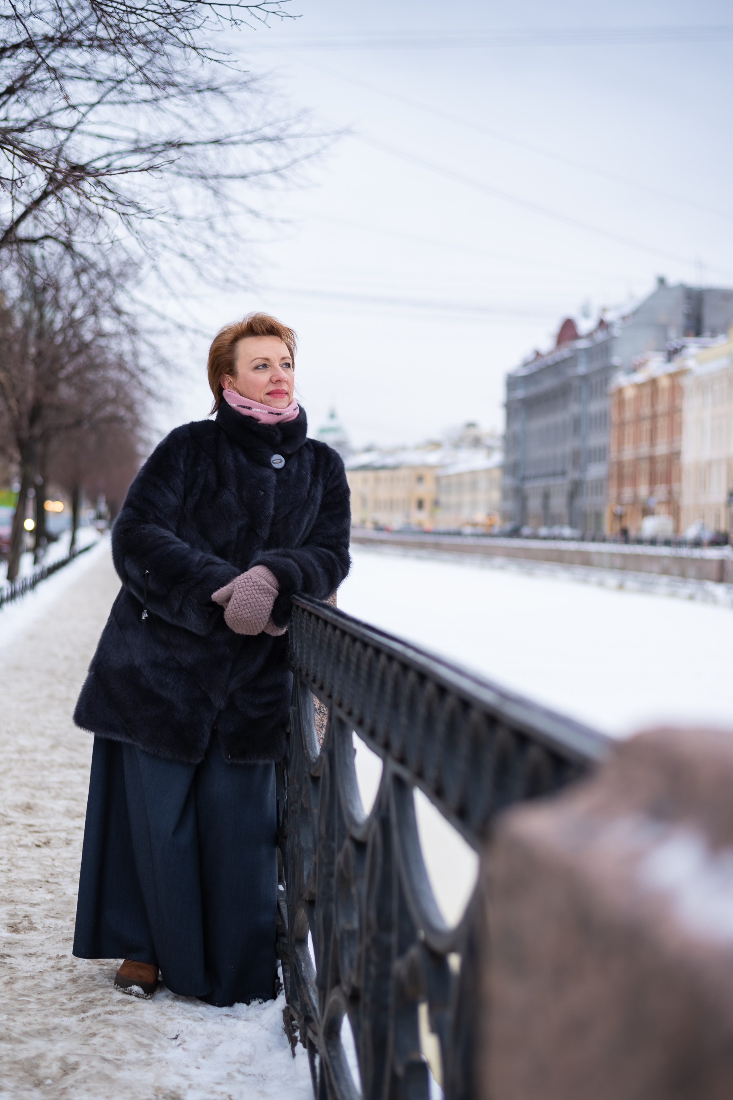 Прогулка около Синего моста и Исаакиевского собора зимой. КОНТЕНТ | БРЕНД фотограф Санкт-Петербург — Жанна Олтаржевская