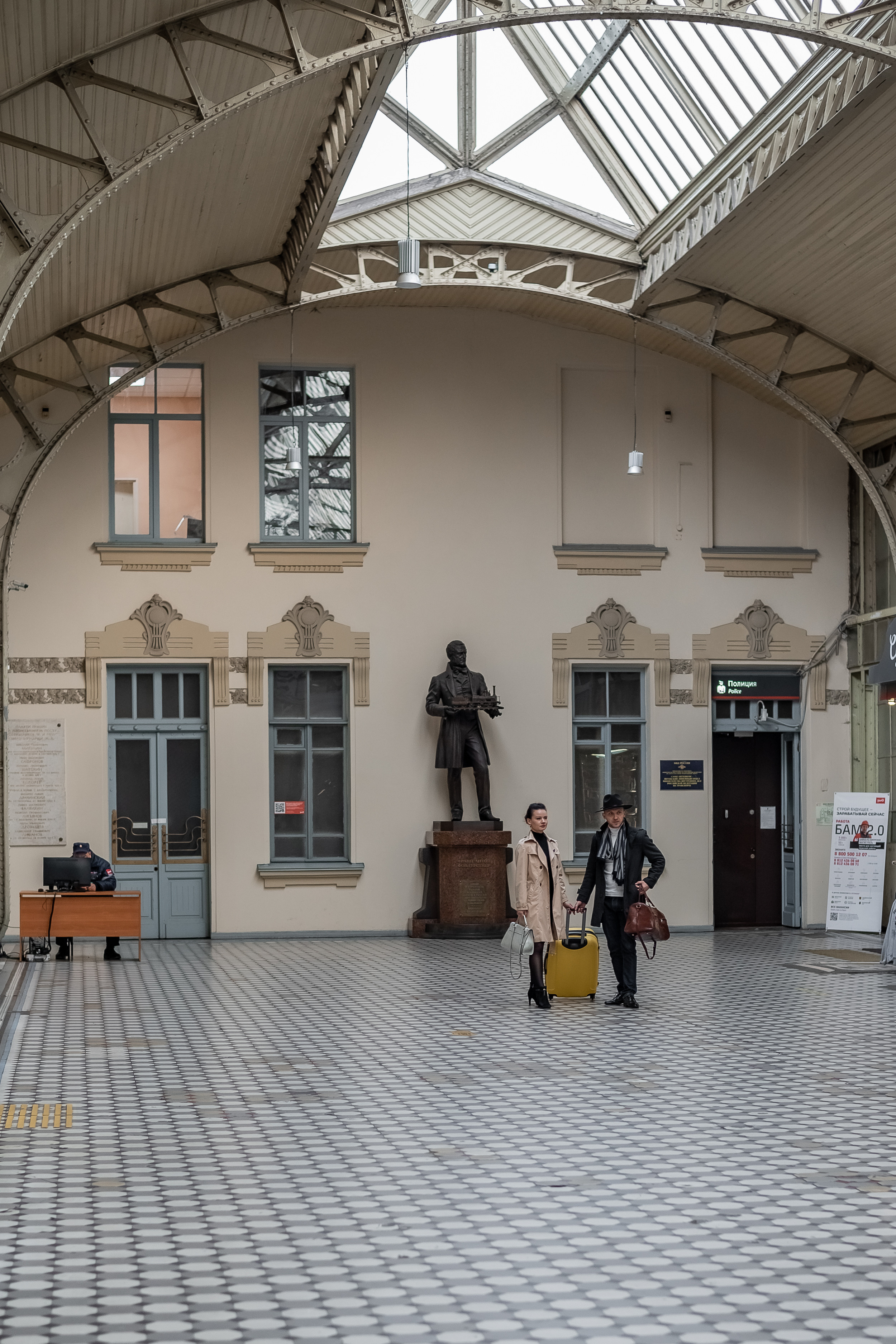 Love Story на Витебском вокзале. КОНТЕНТ |БРЕНД фотограф Санкт-Петербург — Жанна Олтаржевская