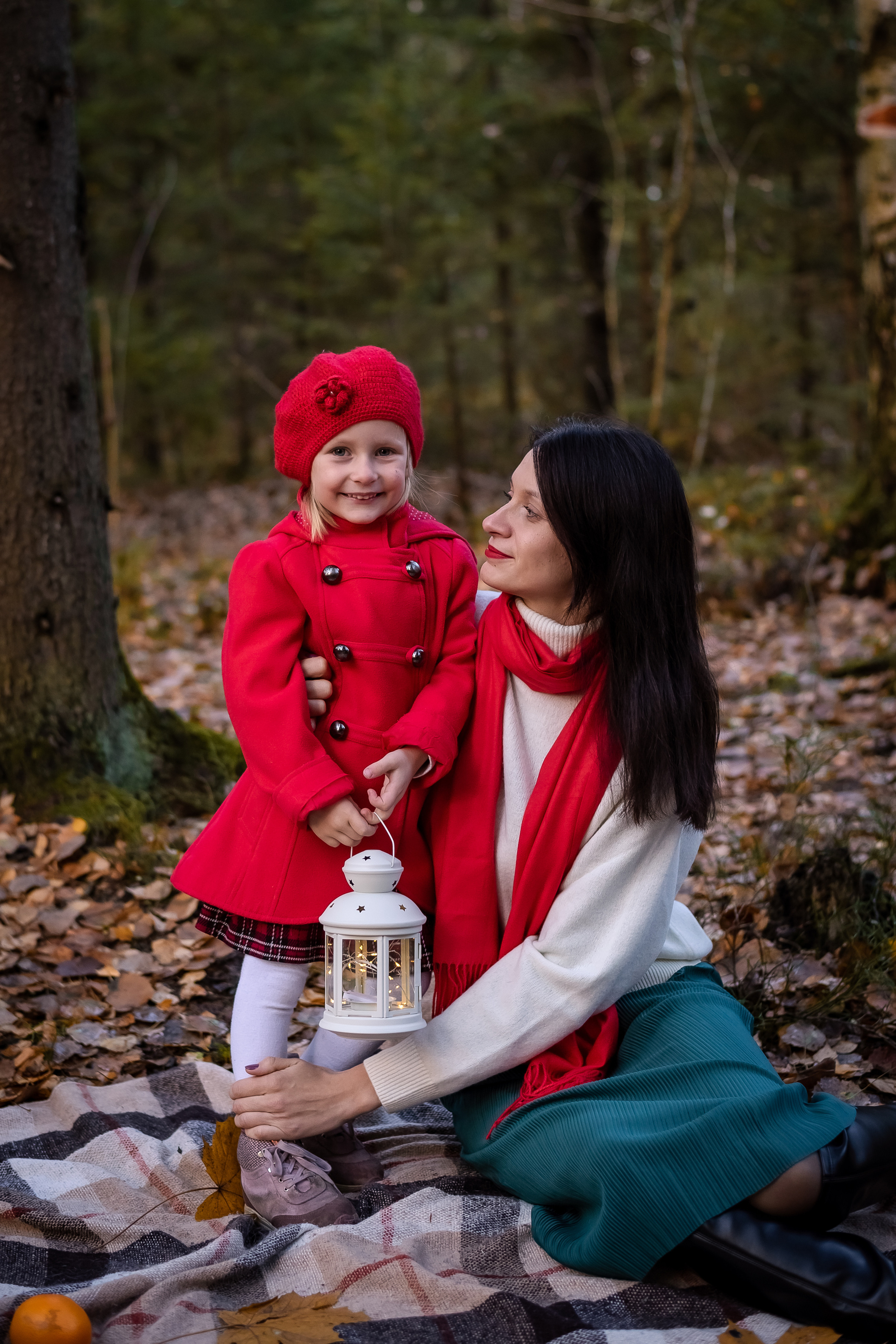 Осенняя фотосессия в лесной полосе с красивой локацией. КОНТЕНТ | БРЕНД фотограф Санкт-Петербург — Жанна Олтаржевская