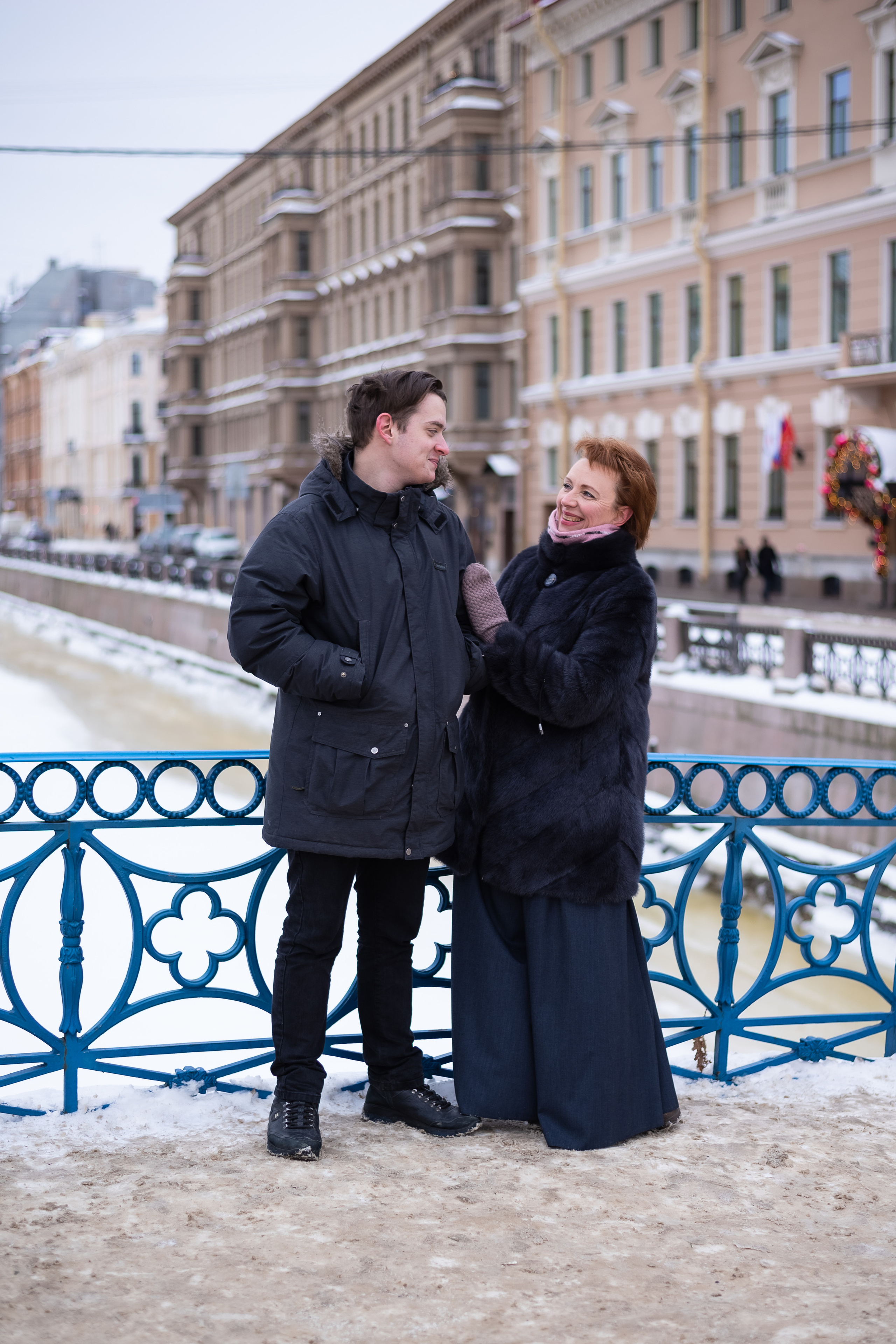 Прогулка около Синего моста и Исаакиевского собора зимой. КОНТЕНТ | БРЕНД фотограф Санкт-Петербург — Жанна Олтаржевская