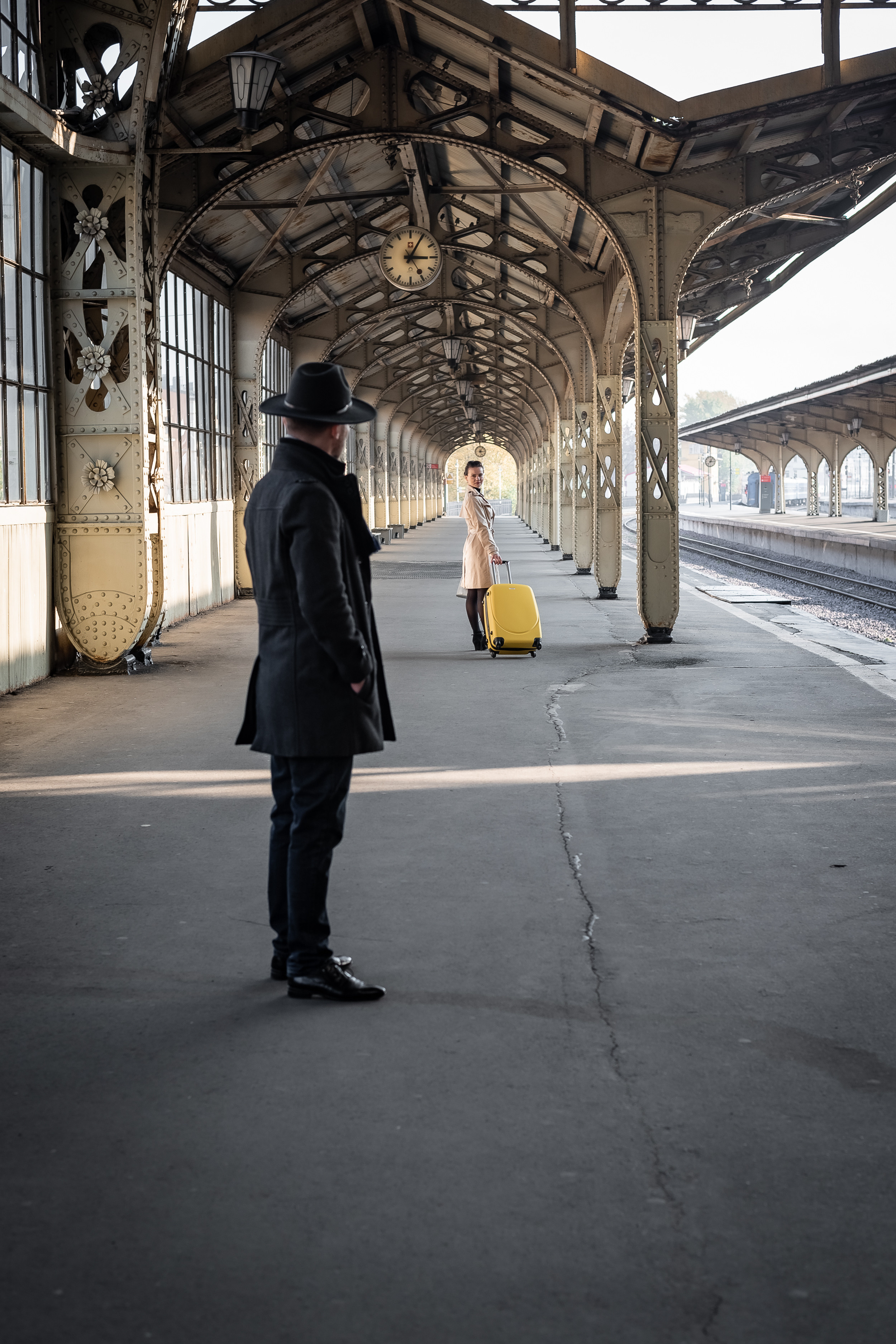 Love Story на Витебском вокзале. КОНТЕНТ |БРЕНД фотограф Санкт-Петербург — Жанна Олтаржевская