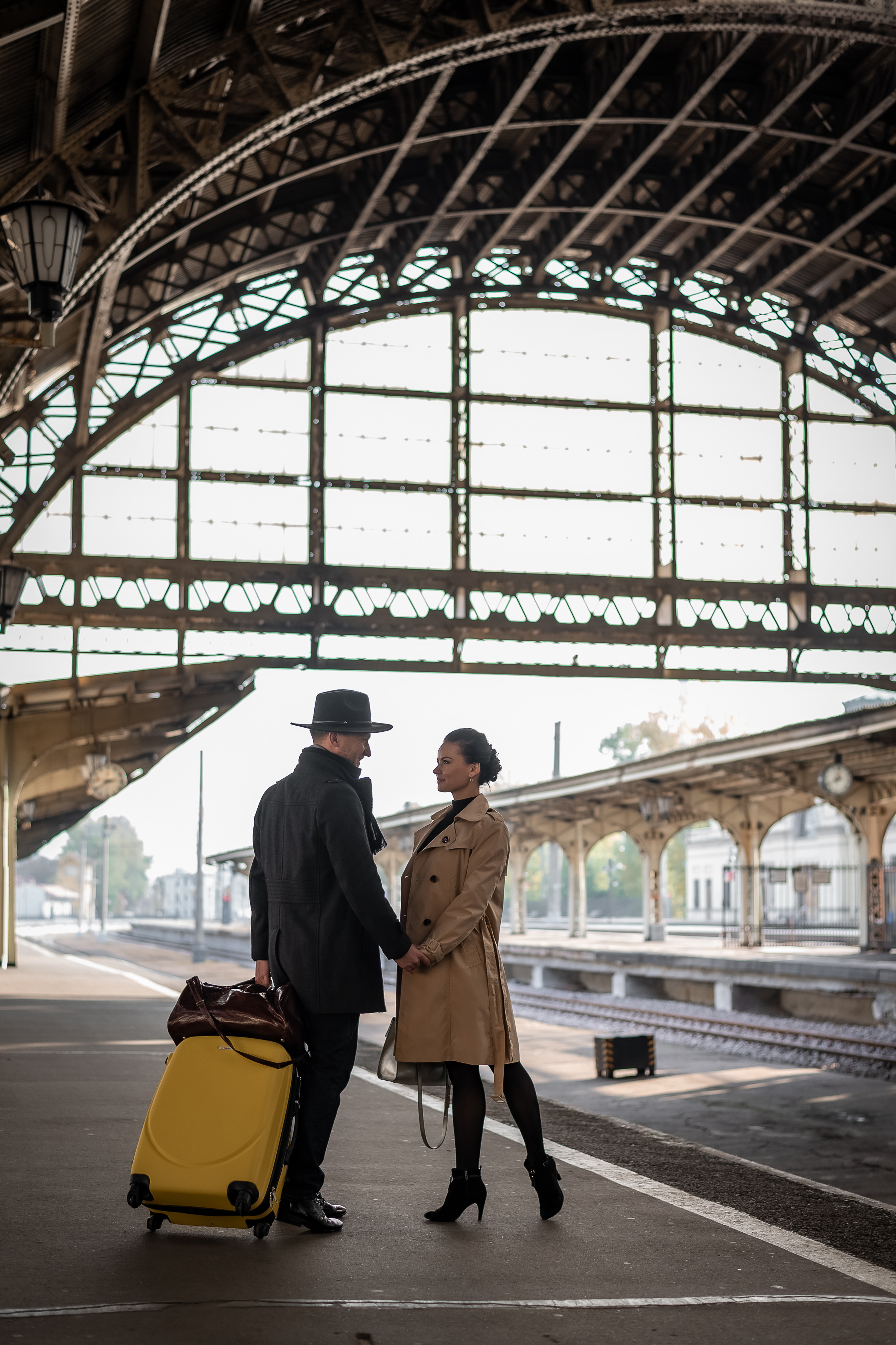 Love Story на Витебском вокзале. КОНТЕНТ |БРЕНД фотограф Санкт-Петербург — Жанна Олтаржевская